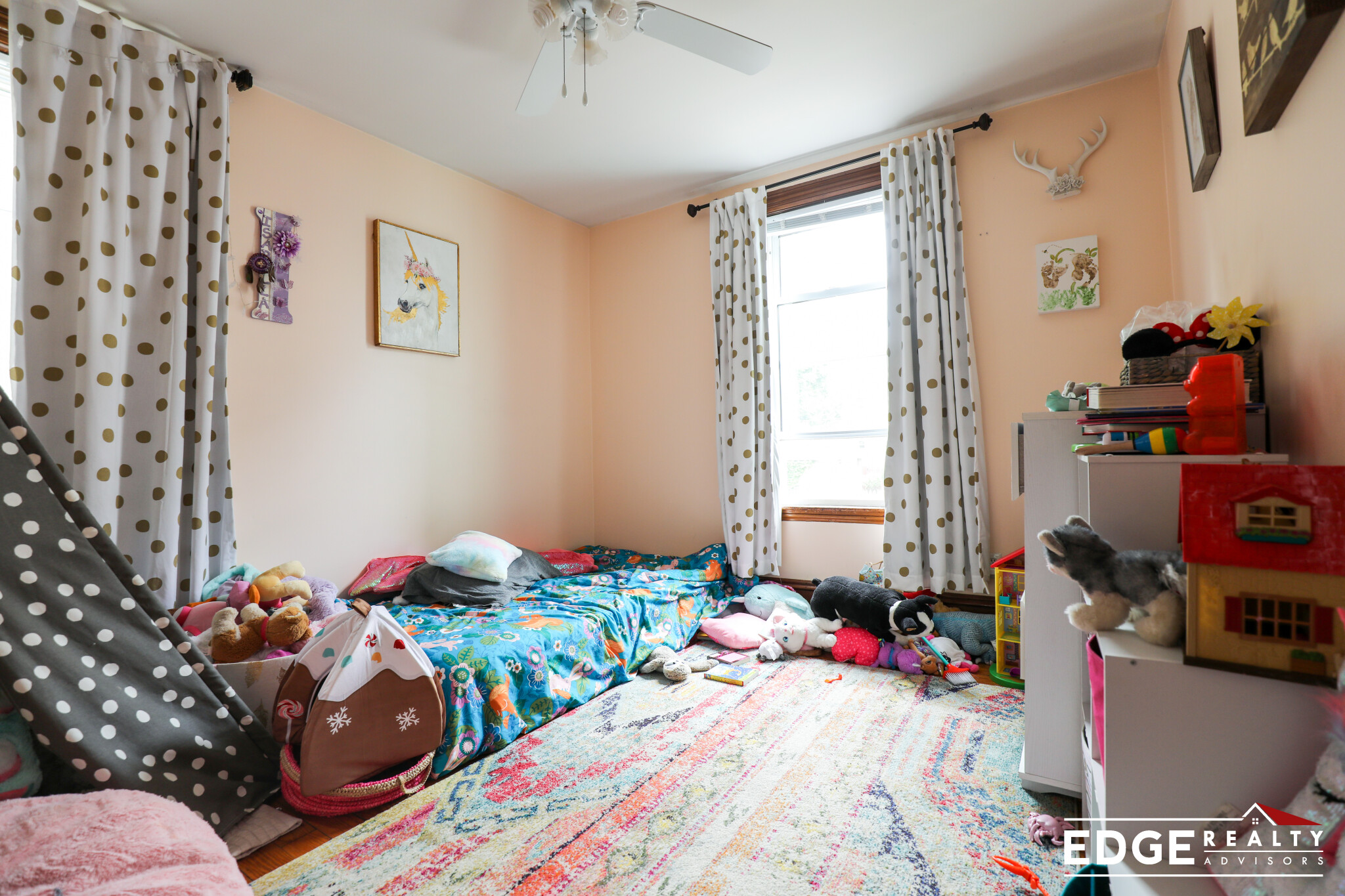 3 bed, 1 bath apartment for rent at 17 Falkland St Unit 1, Brighton — photo 11 of 14