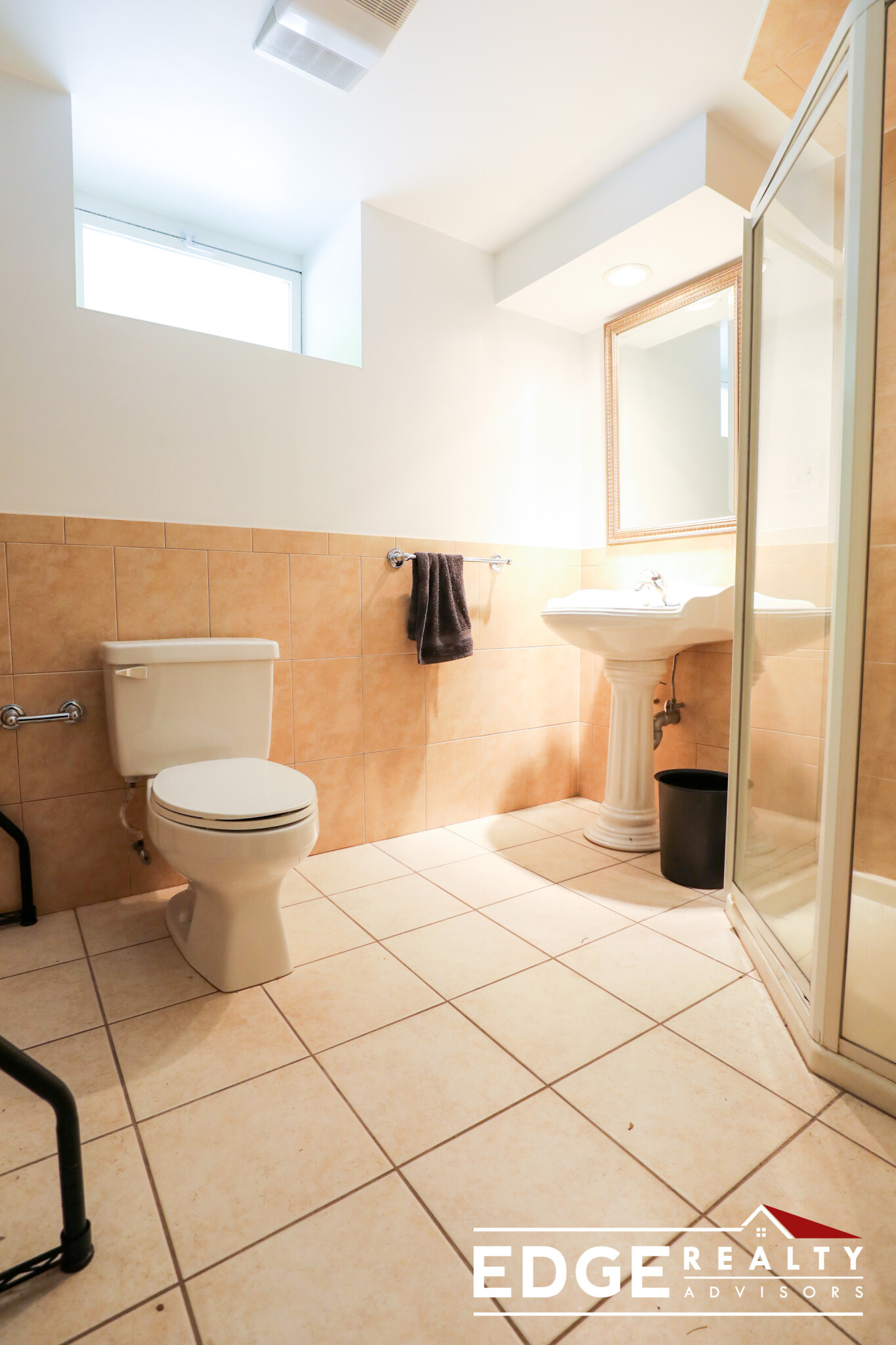 124 Columbia St, Washington Square