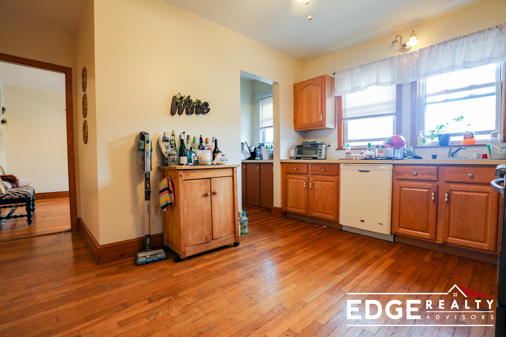 3 bed, 1 bath apartment for rent at 29 Morrow Rd Unit 2, Brighton — photo 2 of 12