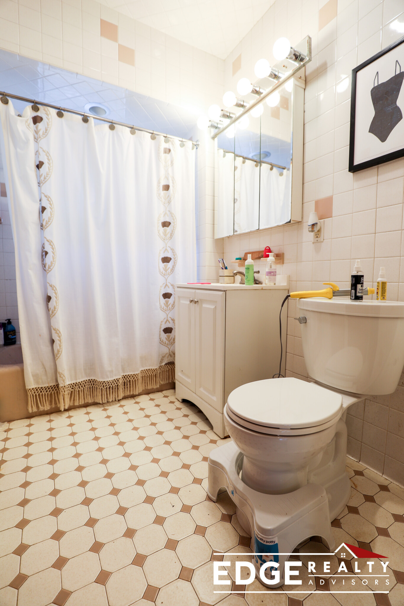 3 bed, 1 bath apartment for rent at 29 Morrow Rd Unit 2, Brighton — photo 8 of 12