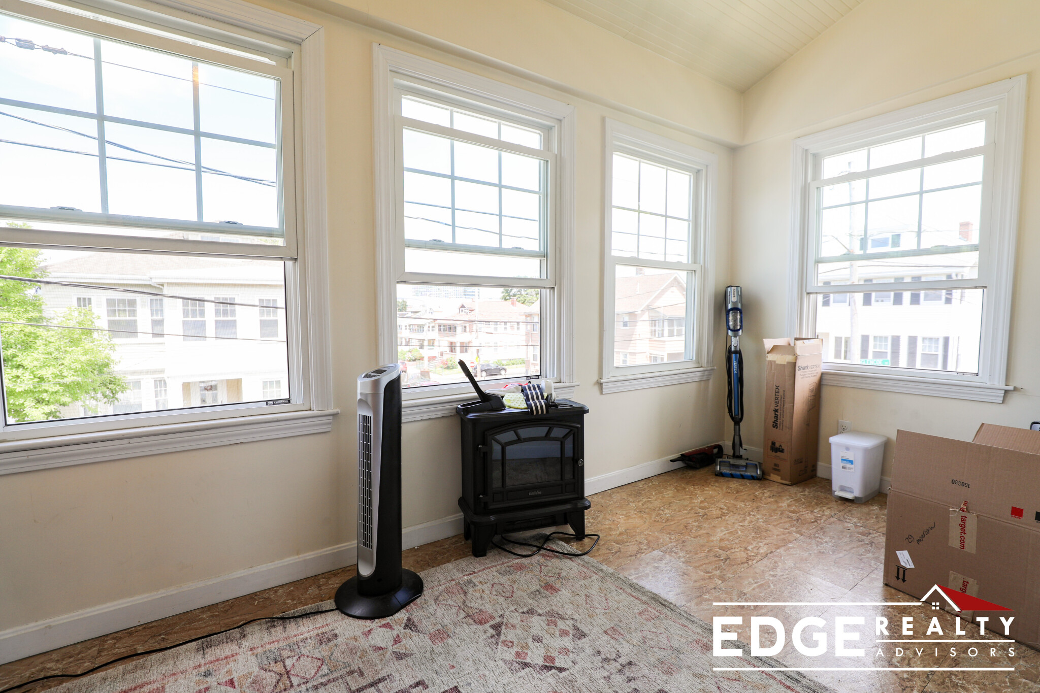 3 bed, 1 bath apartment for rent at 29 Morrow Rd Unit 2, Brighton — photo 10 of 12