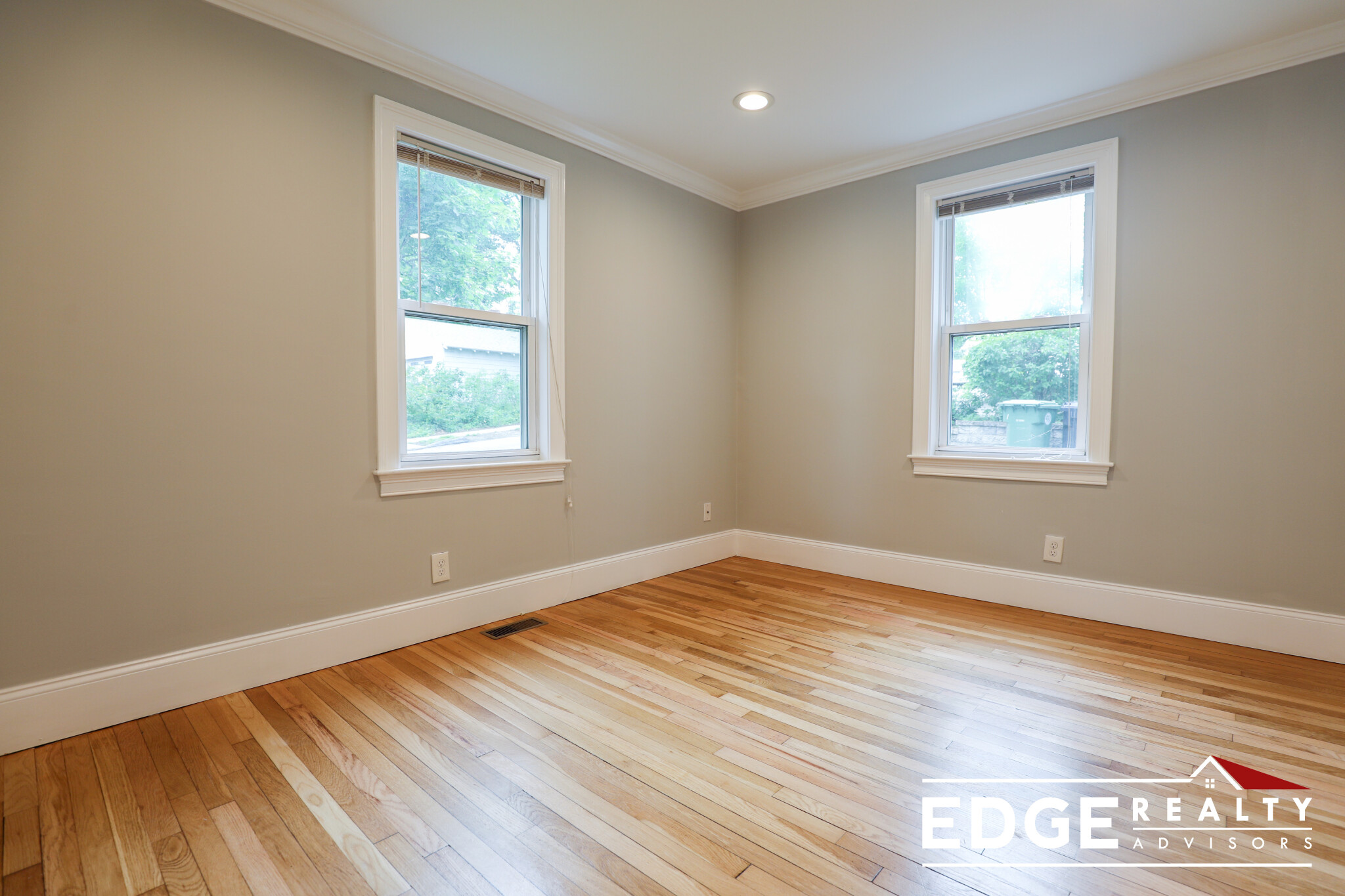 2 bed, 1 bath apartment for rent at 117 Highland Ave Unit 1, Watertown — photo 5 of 10