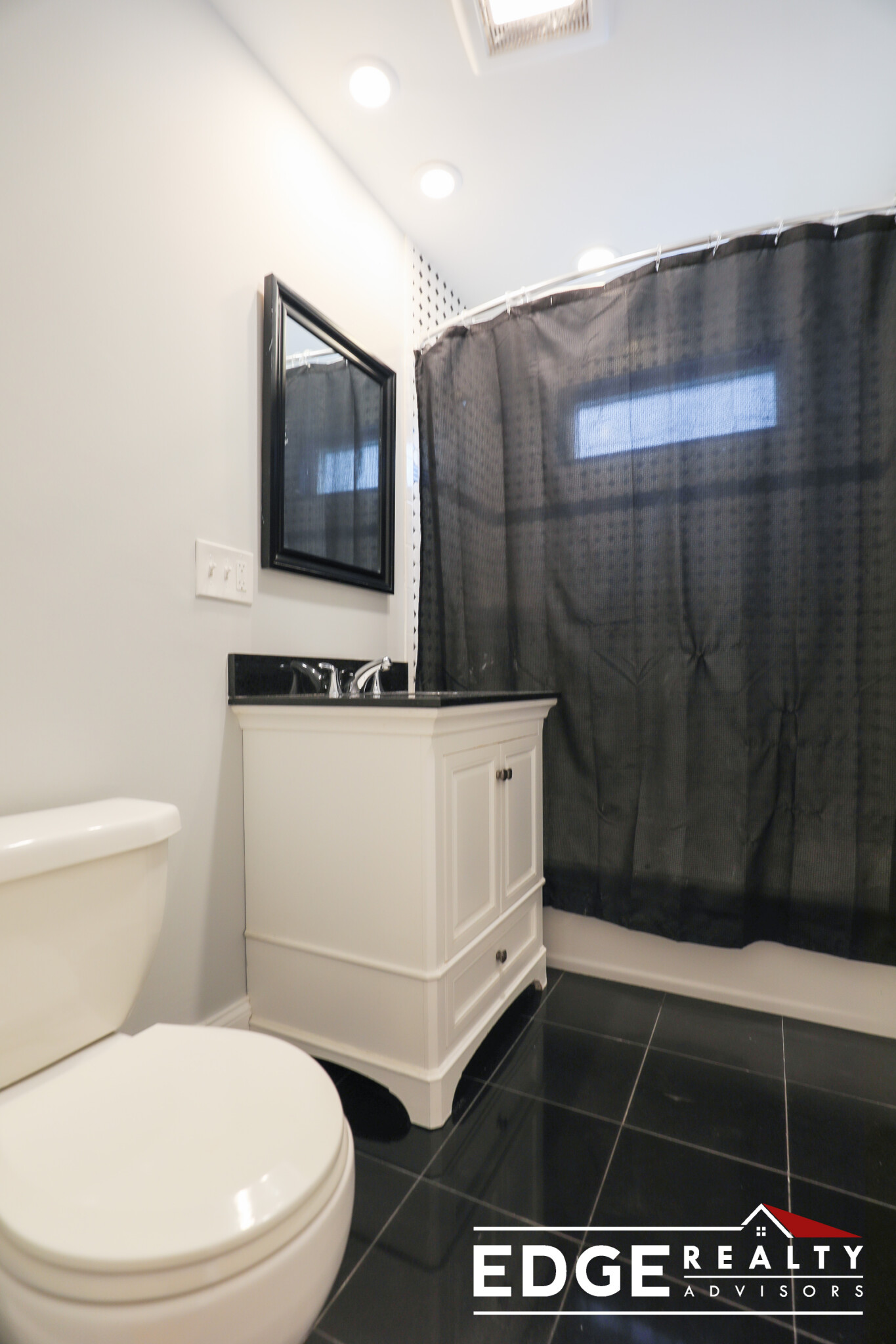 2 bed, 1 bath apartment for rent at 117 Highland Ave Unit 1, Watertown — photo 6 of 10