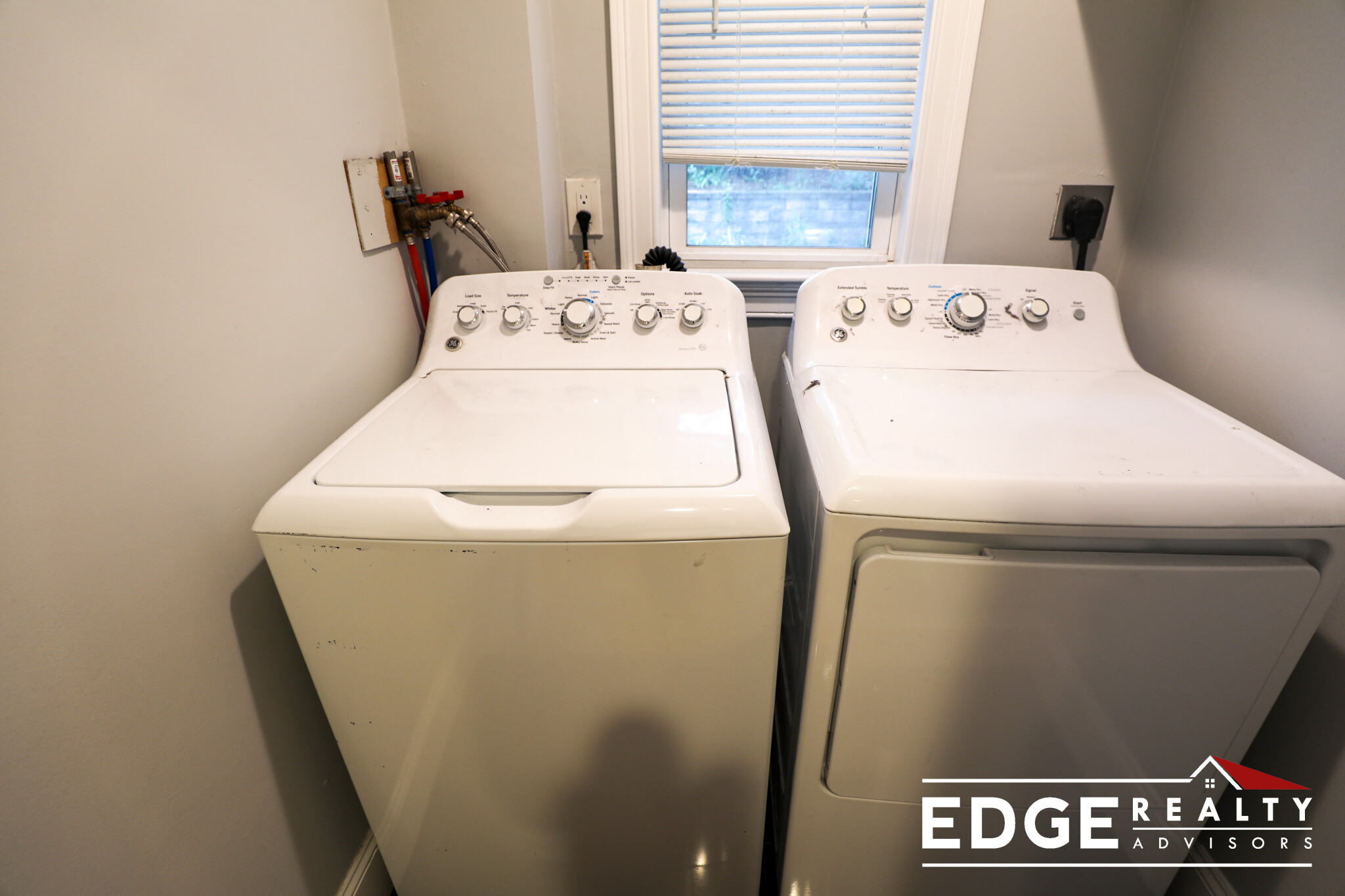 2 bed, 1 bath apartment for rent at 117 Highland Ave Unit 1, Watertown — photo 4 of 10
