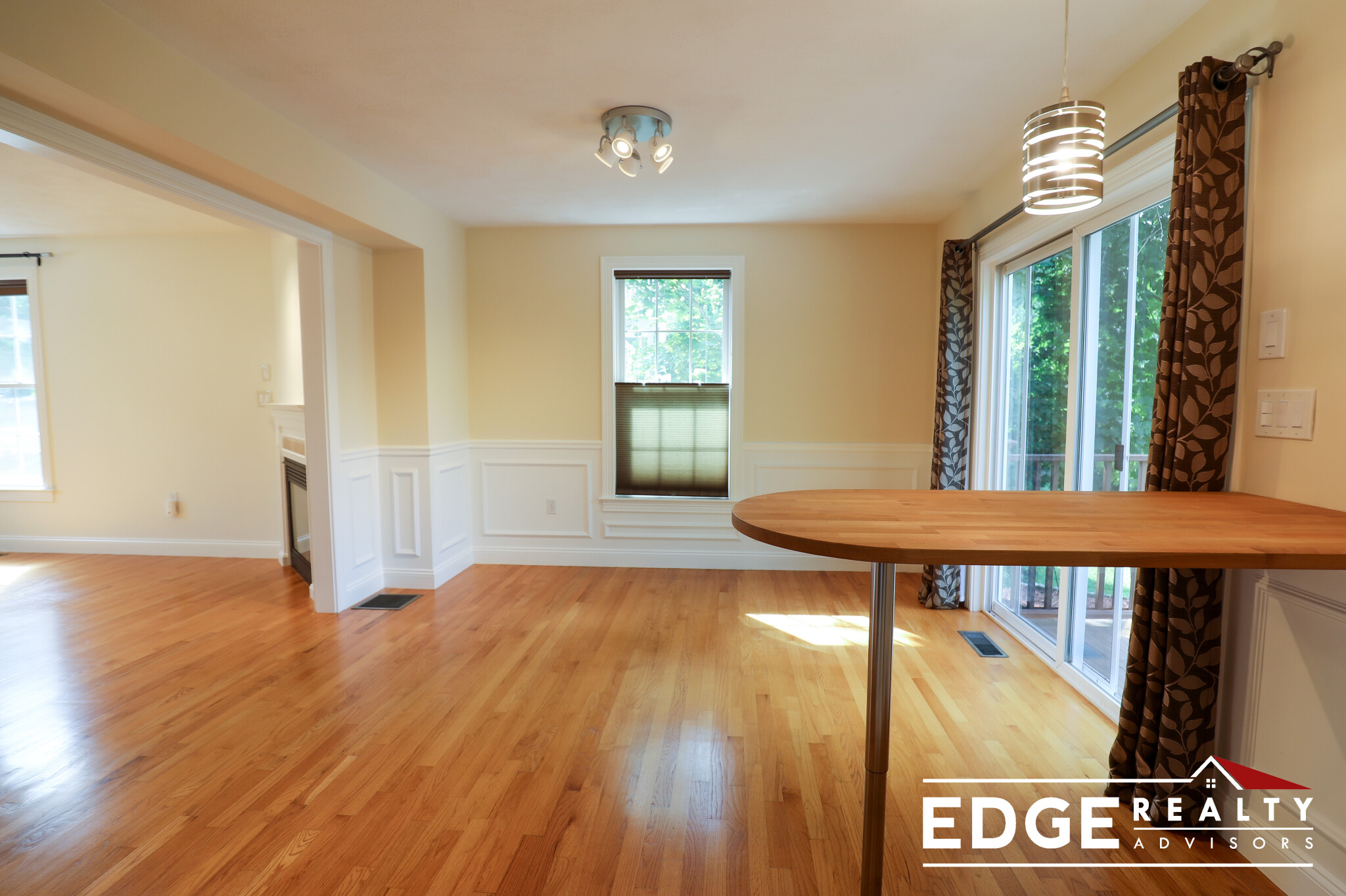 3 bed, 2.5 bath apartment for rent at 121 Nonantum St Unit 1A, Brighton — photo 4 of 18