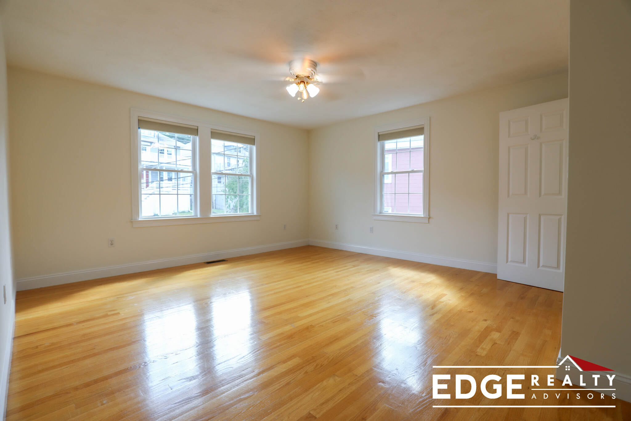 3 bed, 2.5 bath apartment for rent at 121 Nonantum St Unit 1A, Brighton — photo 13 of 18