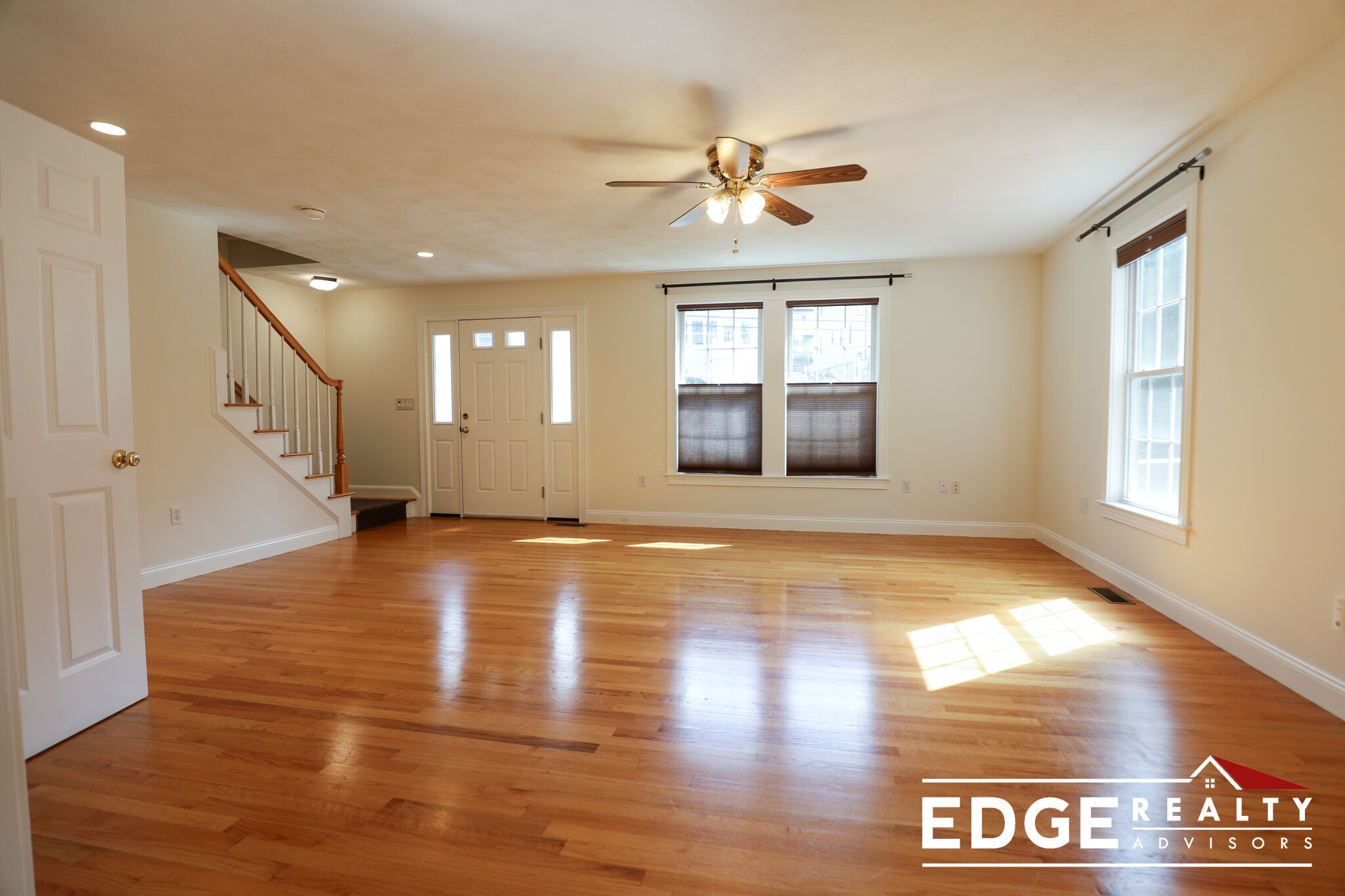 3 bed, 2.5 bath apartment for rent at 121 Nonantum St Unit 1A, Brighton — photo 2 of 18