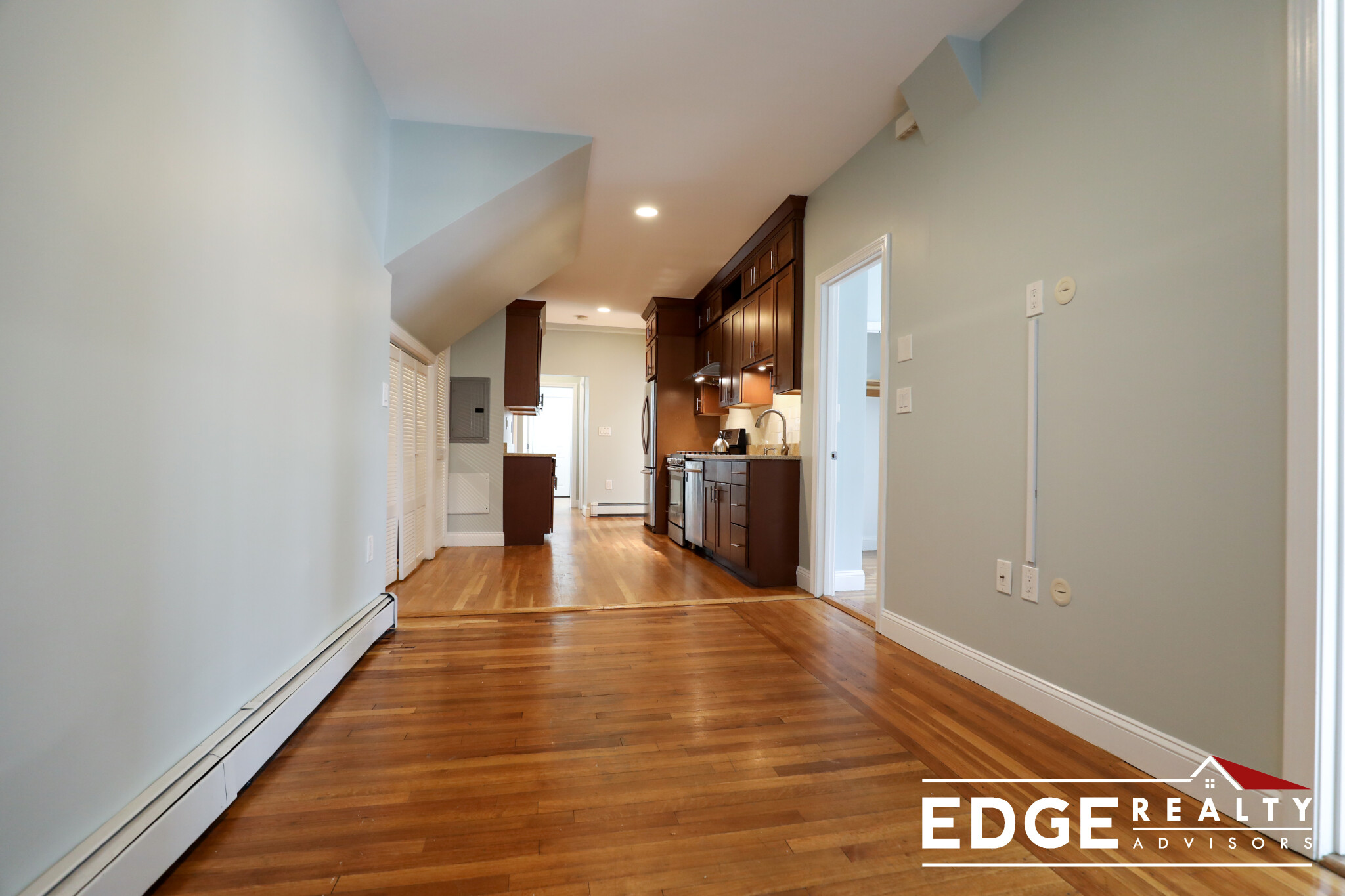 1526 Commonwealth Ave, Brighton