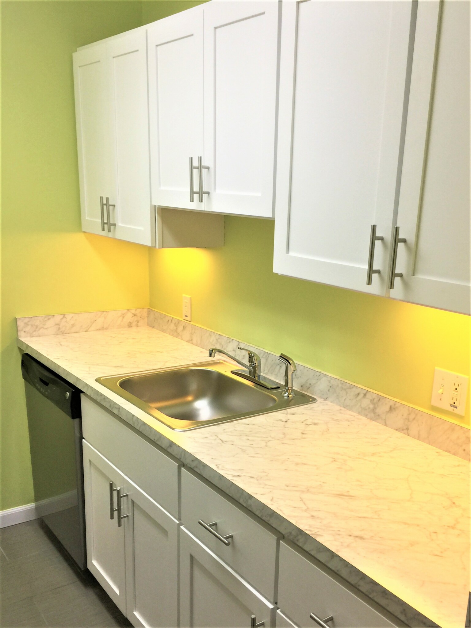 1 bed, 1 bath apartment for rent at 533-535 Columbus Unit 7, Boston — photo 3 of 10