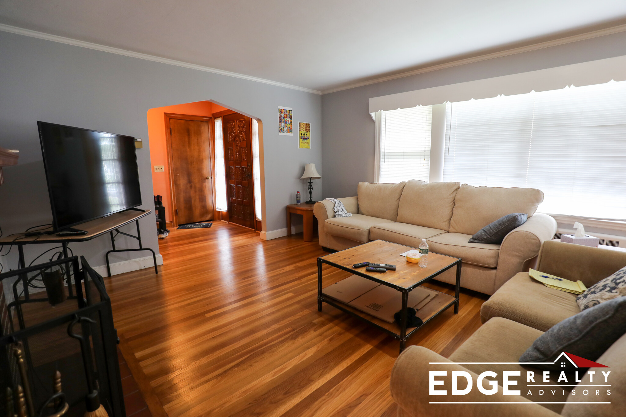 3 bed, 1 bath apartment for rent at 7 Allen Rd, Brighton — photo 4 of 8