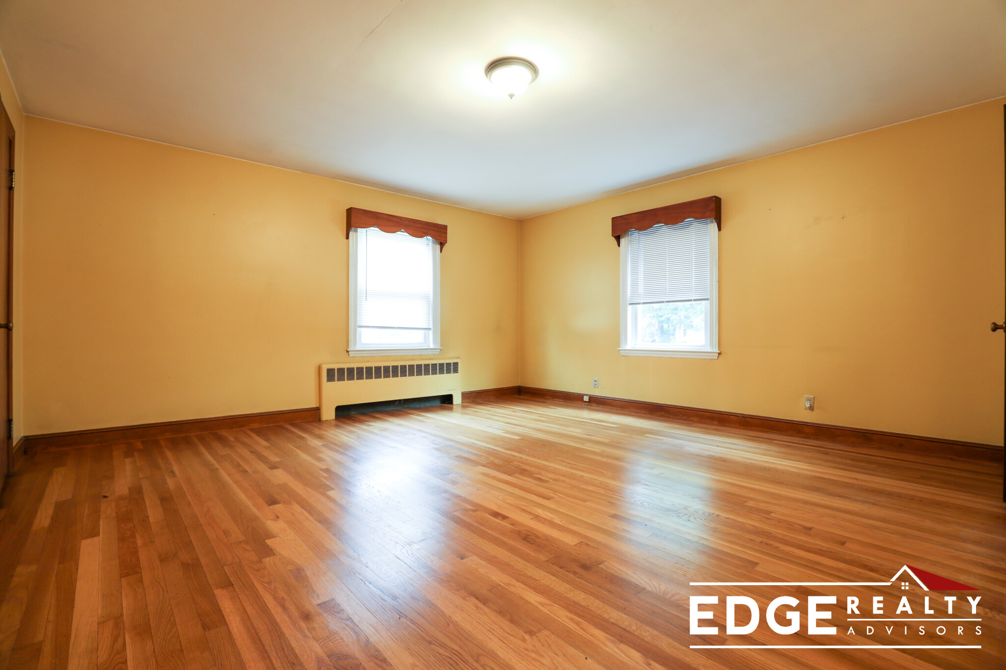 3 bed, 1 bath apartment for rent at 7 Allen Rd, Brighton — photo 7 of 8