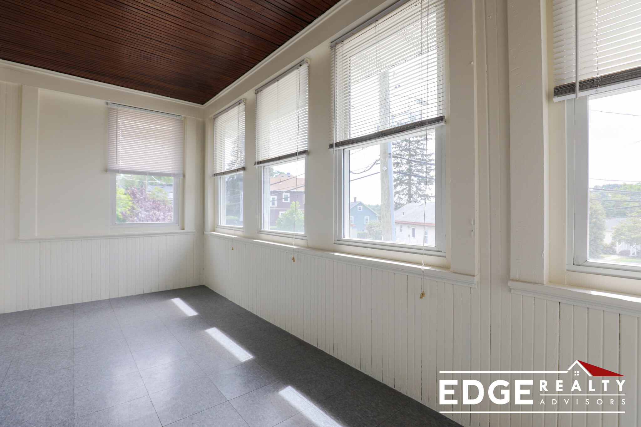 2 bed, 1 bath apartment for rent at 66 Breck Ave Unit 2, Brighton — photo 5 of 10