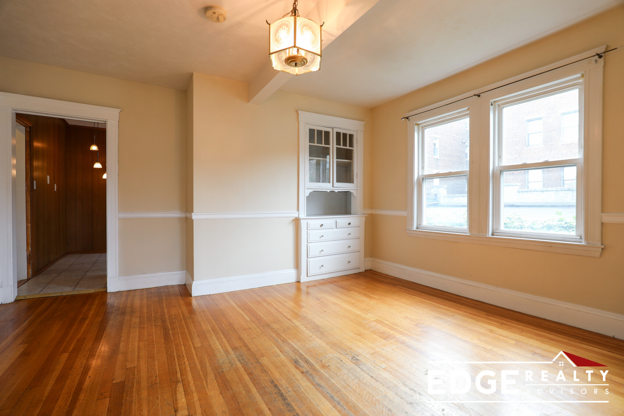 3 bed, 1.5 bath apartment for rent at 292 Foster St Unit 2, Brighton — photo 3 of 14