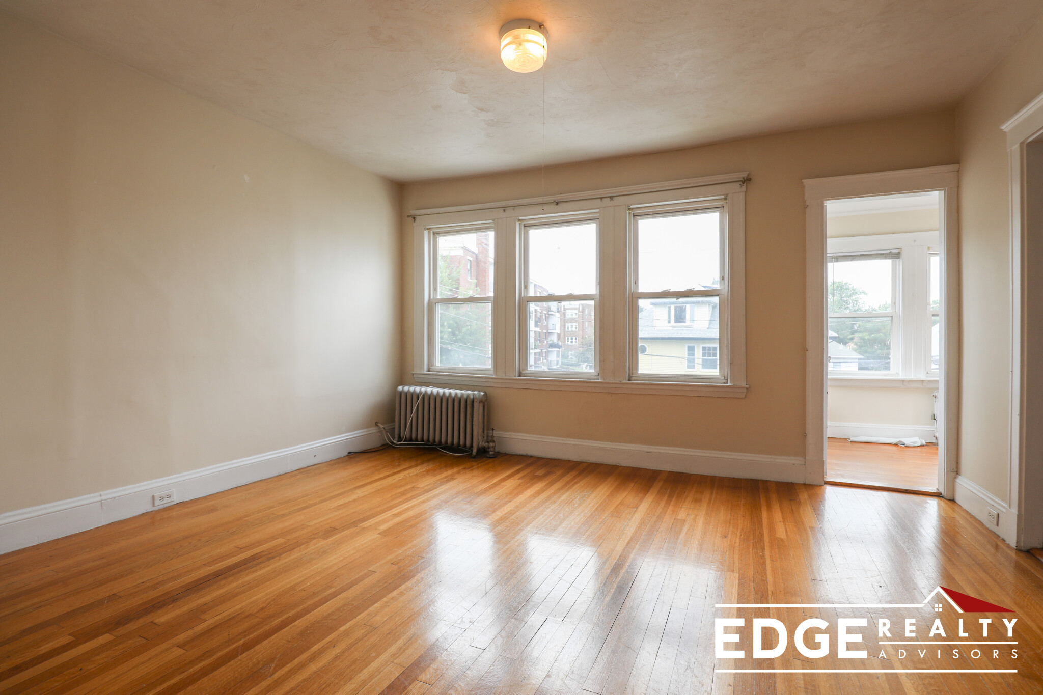 3 bed, 1.5 bath apartment for rent at 292 Foster St Unit 2, Brighton — photo 4 of 14