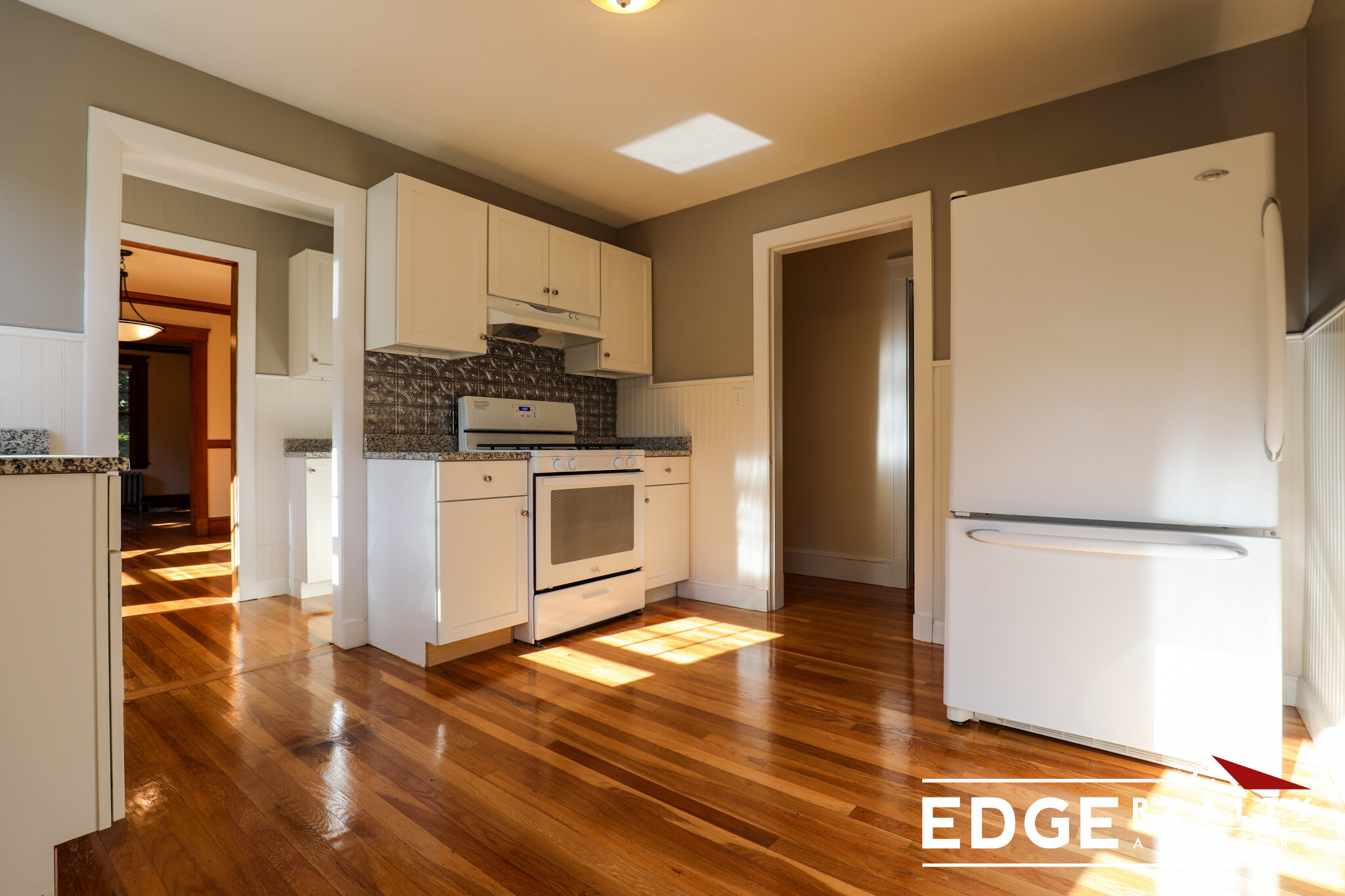 3 bed, 1 bath apartment for rent at 47 Park Ave Ext Unit 1, Arlington — photo 4 of 20