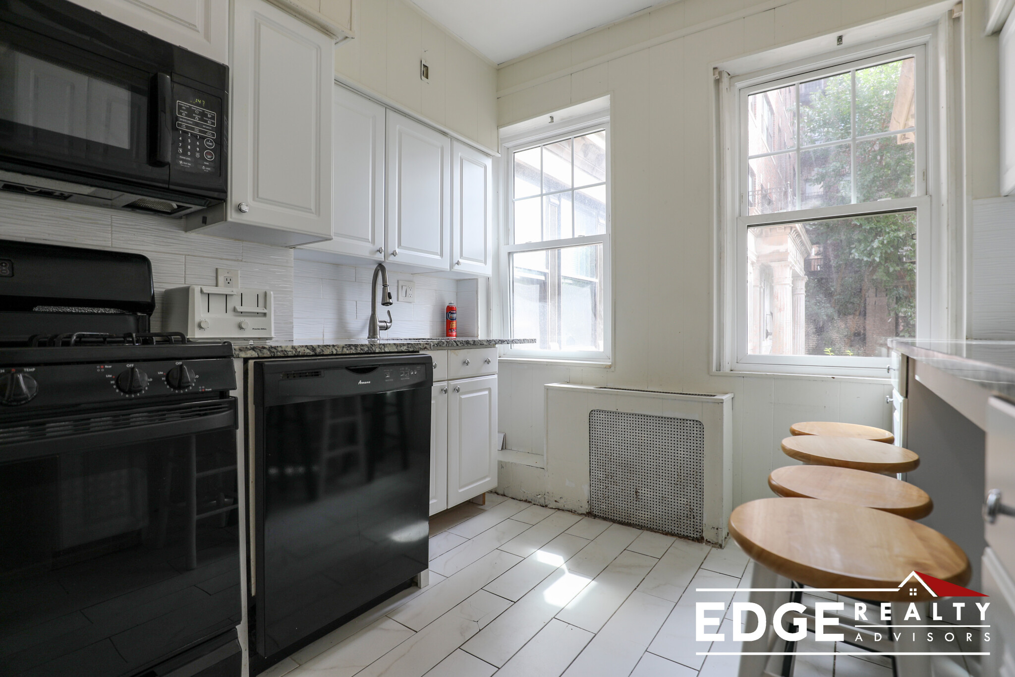 2003 Commonwealth Ave, Brighton