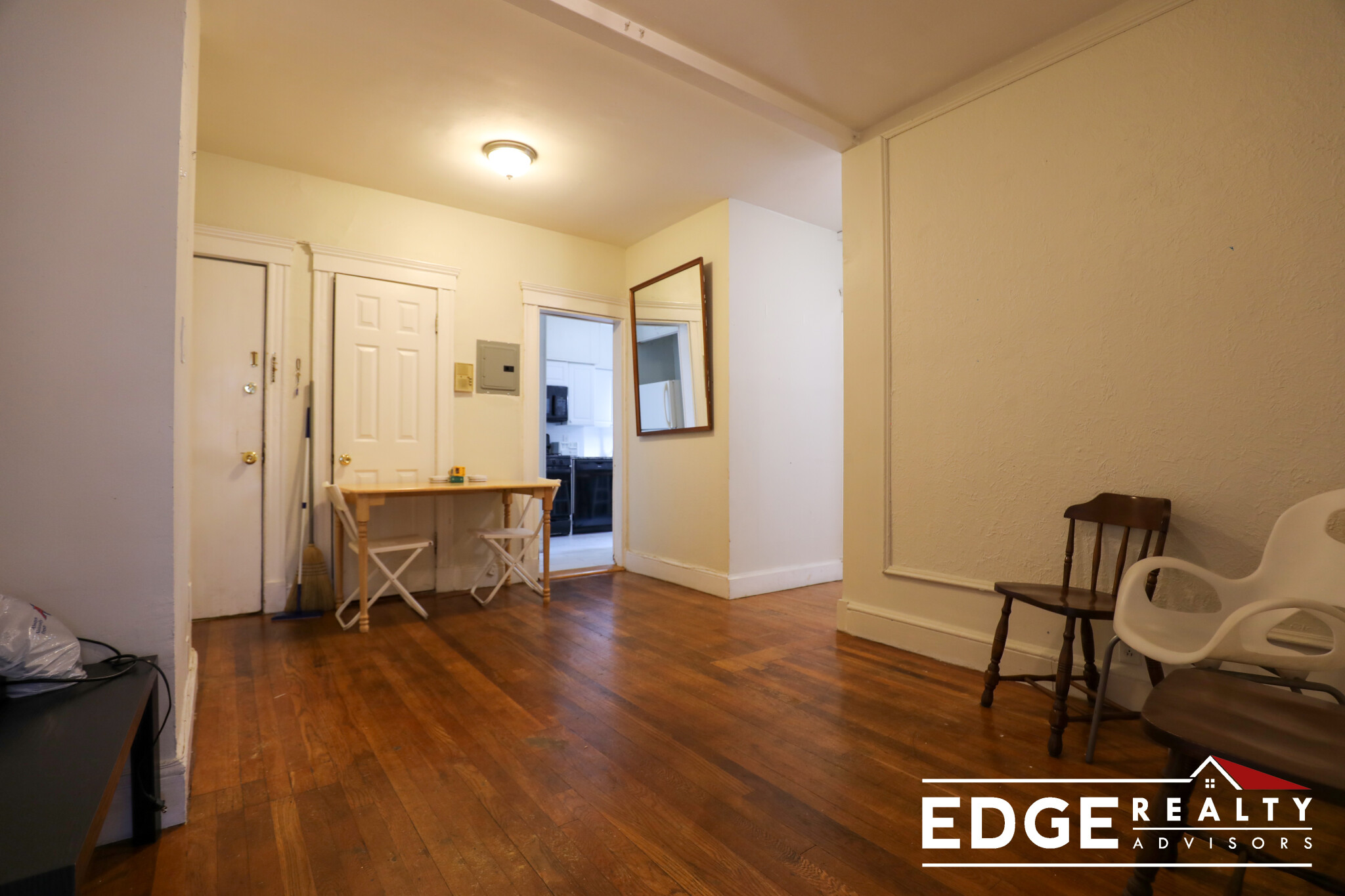 2003 Commonwealth Ave, Brighton