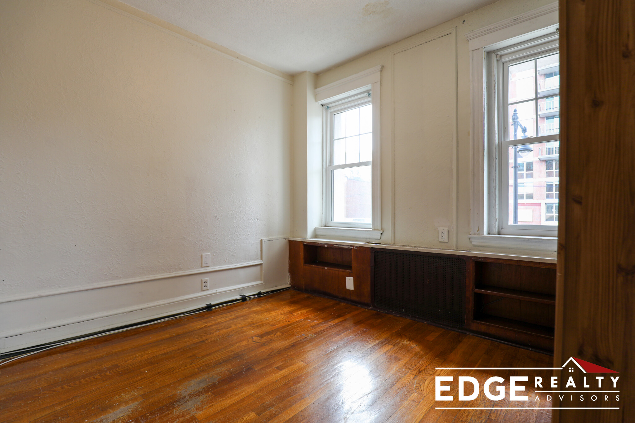 2003 Commonwealth Ave, Brighton