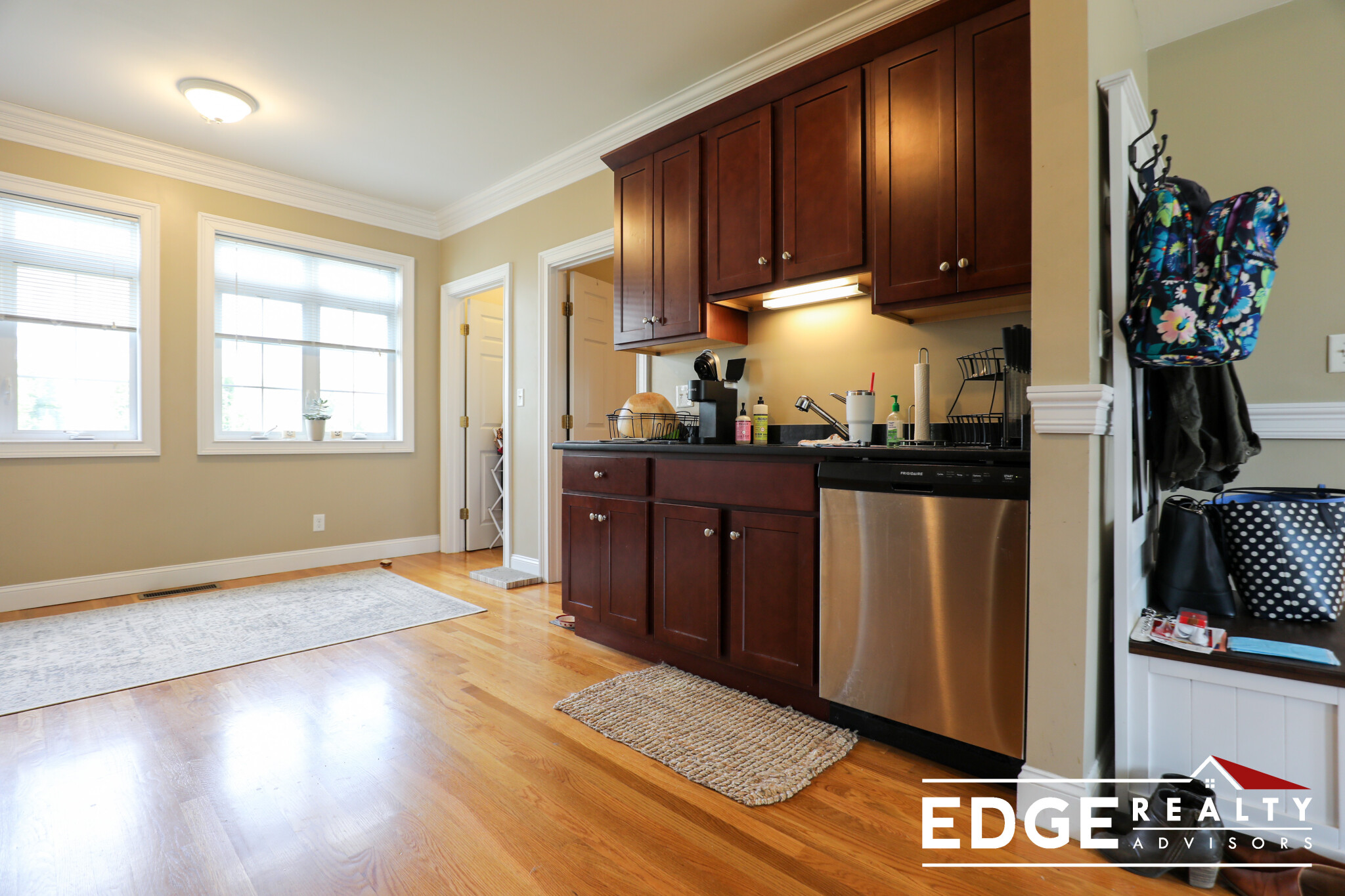 2 bed, 1 bath apartment for rent at 61 Winchester St Unit 1, Medford — photo 3 of 16