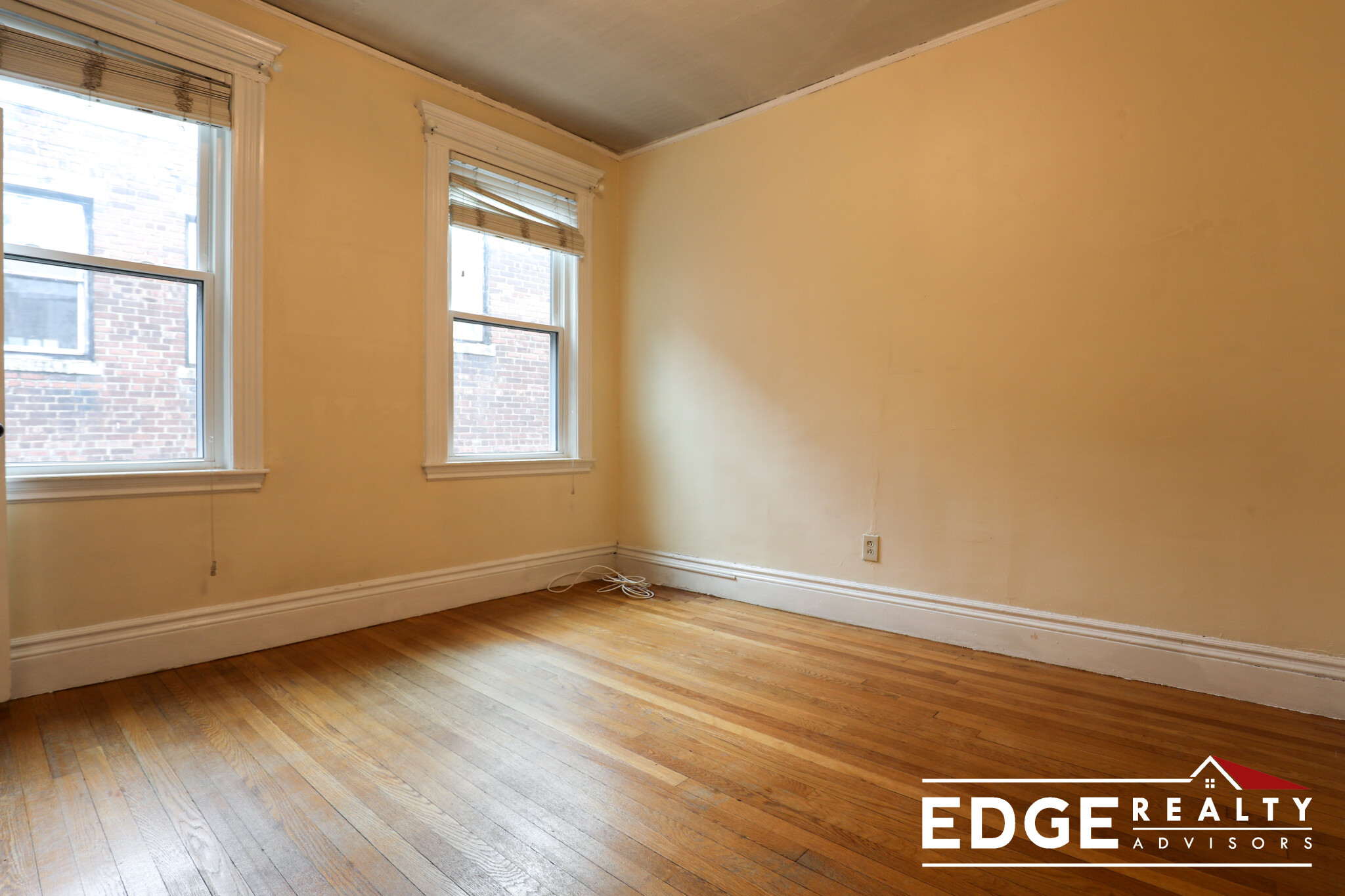 4 bed, 1.5 bath apartment for rent at 1717 Commonwealth Ave Unit 3, Brighton — photo 8 of 11