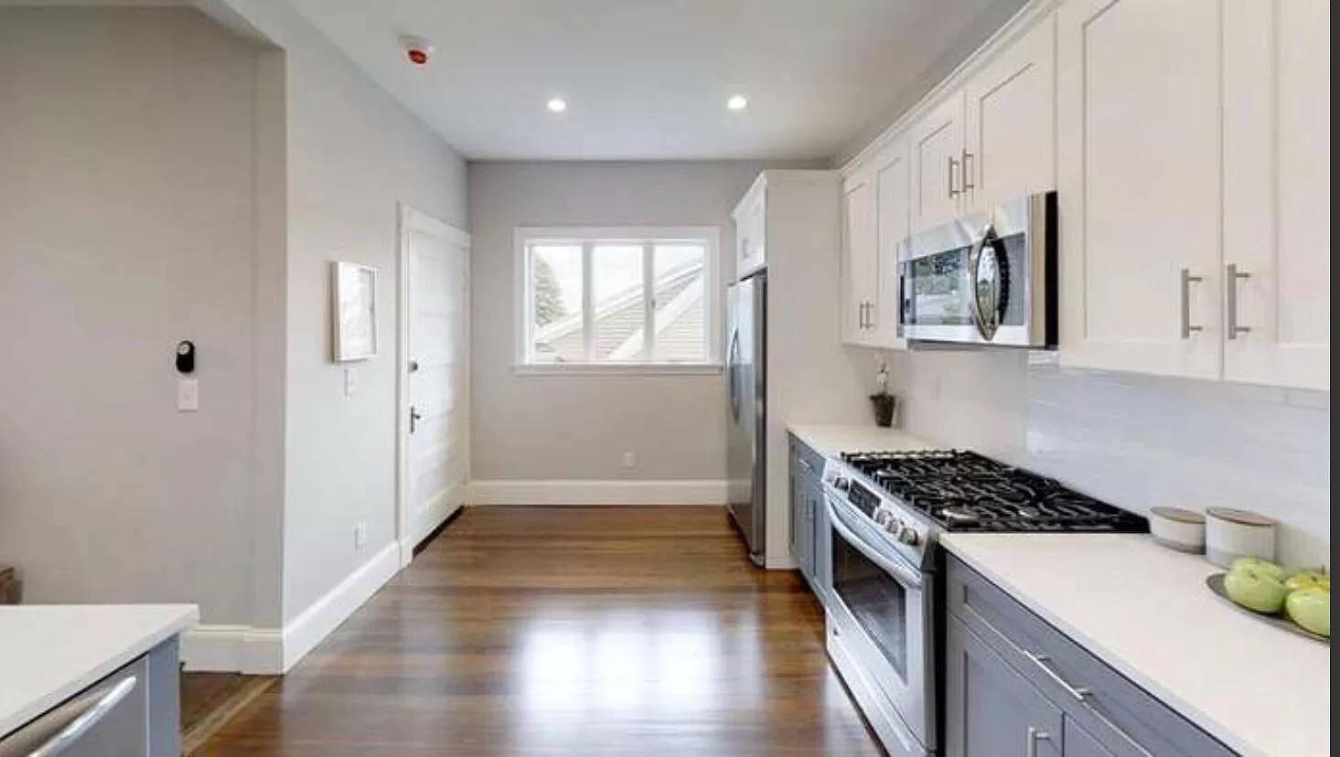 3 bed, 1 bath apartment for rent at 7 Hunnewell Ave Unit 3, Brighton — photo 6 of 16