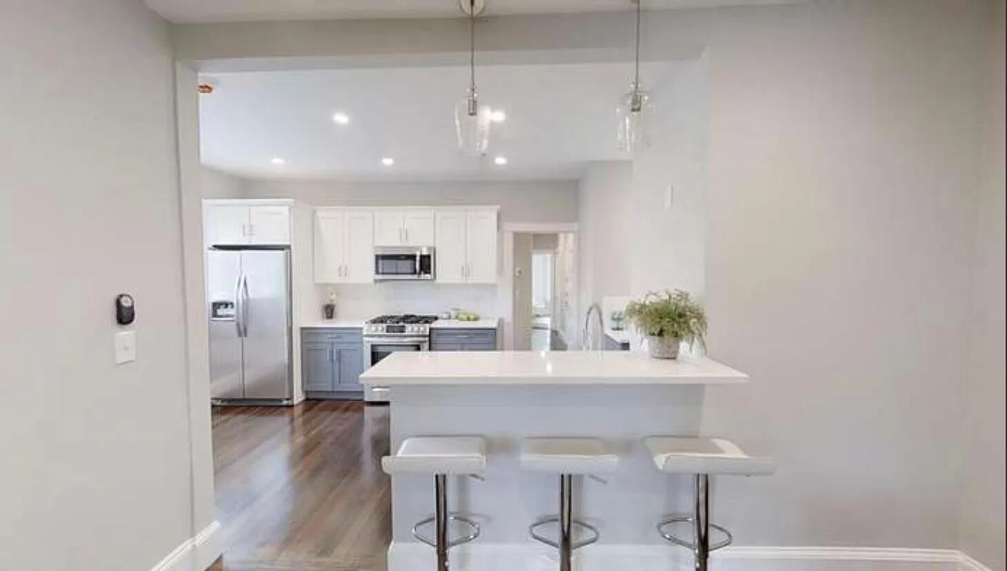 3 bed, 1 bath apartment for rent at 7 Hunnewell Ave Unit 3, Brighton — photo 12 of 16