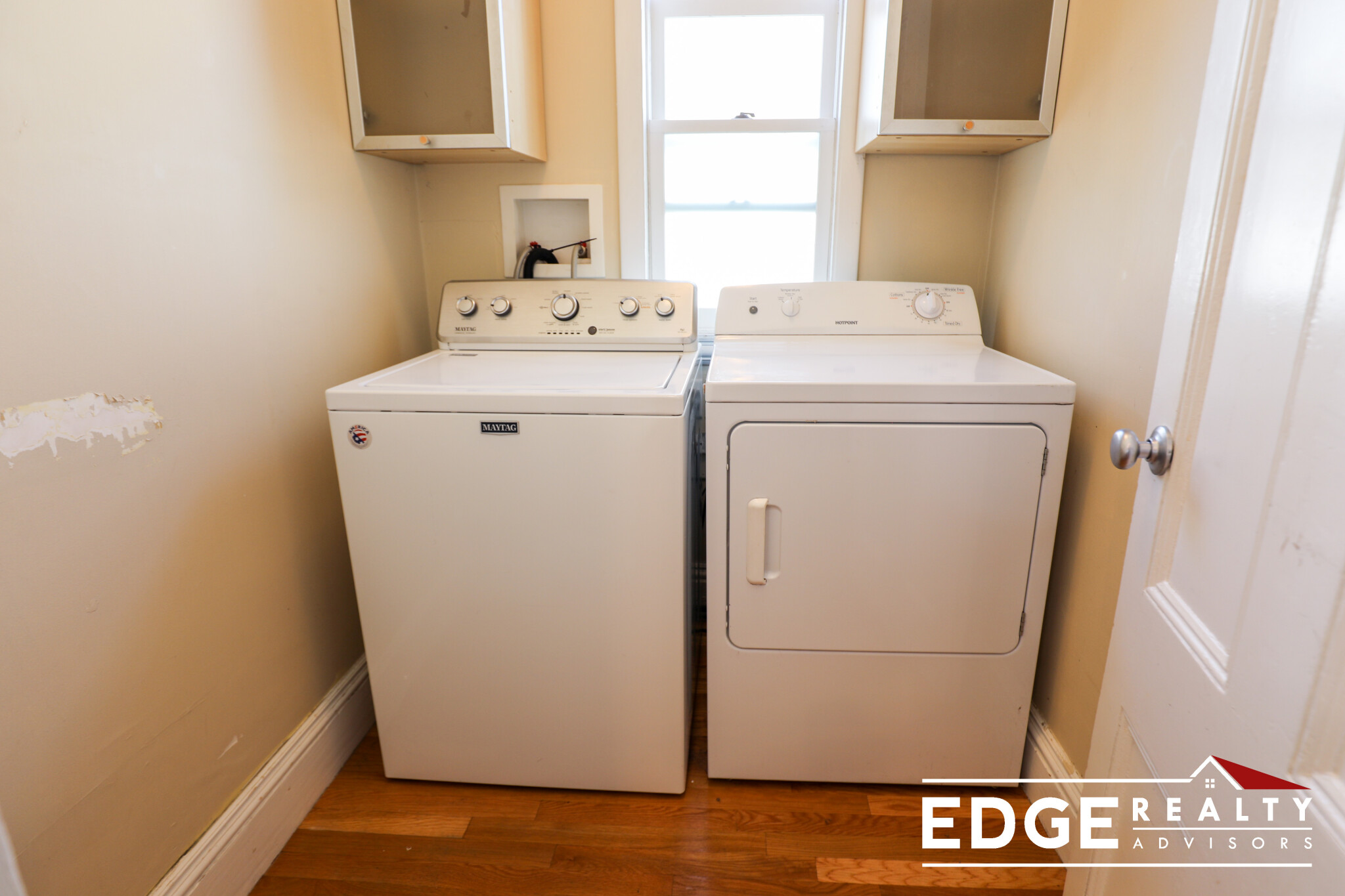 3 bed, 1 bath apartment for rent at 36 Antwerp St Unit 2, Brighton — photo 5 of 9