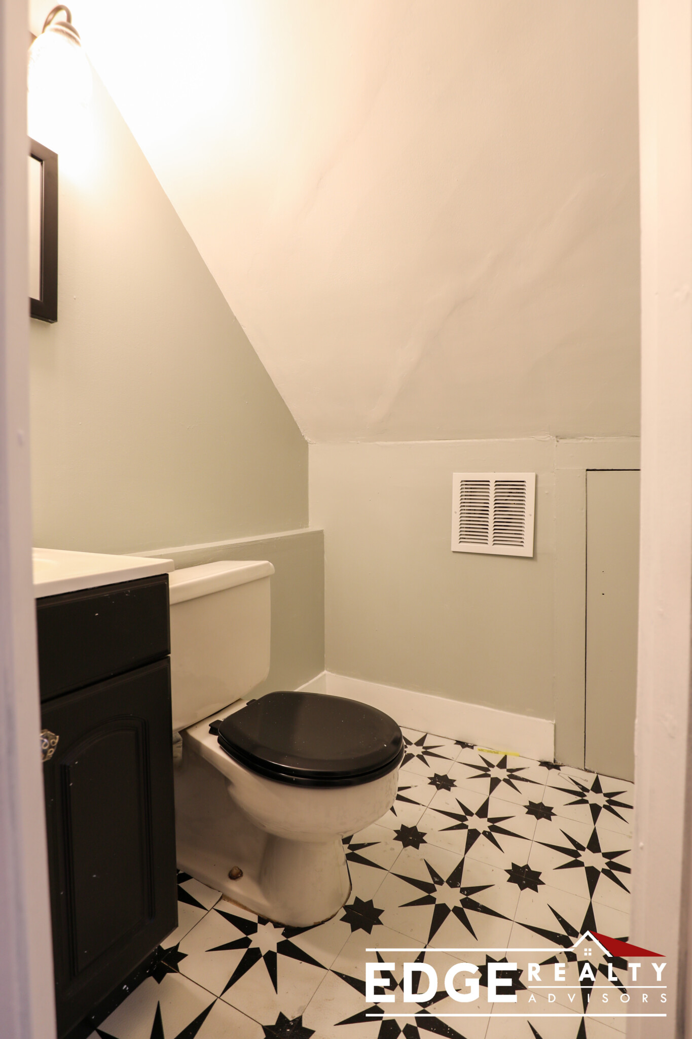 136 Kenrick St, Brighton