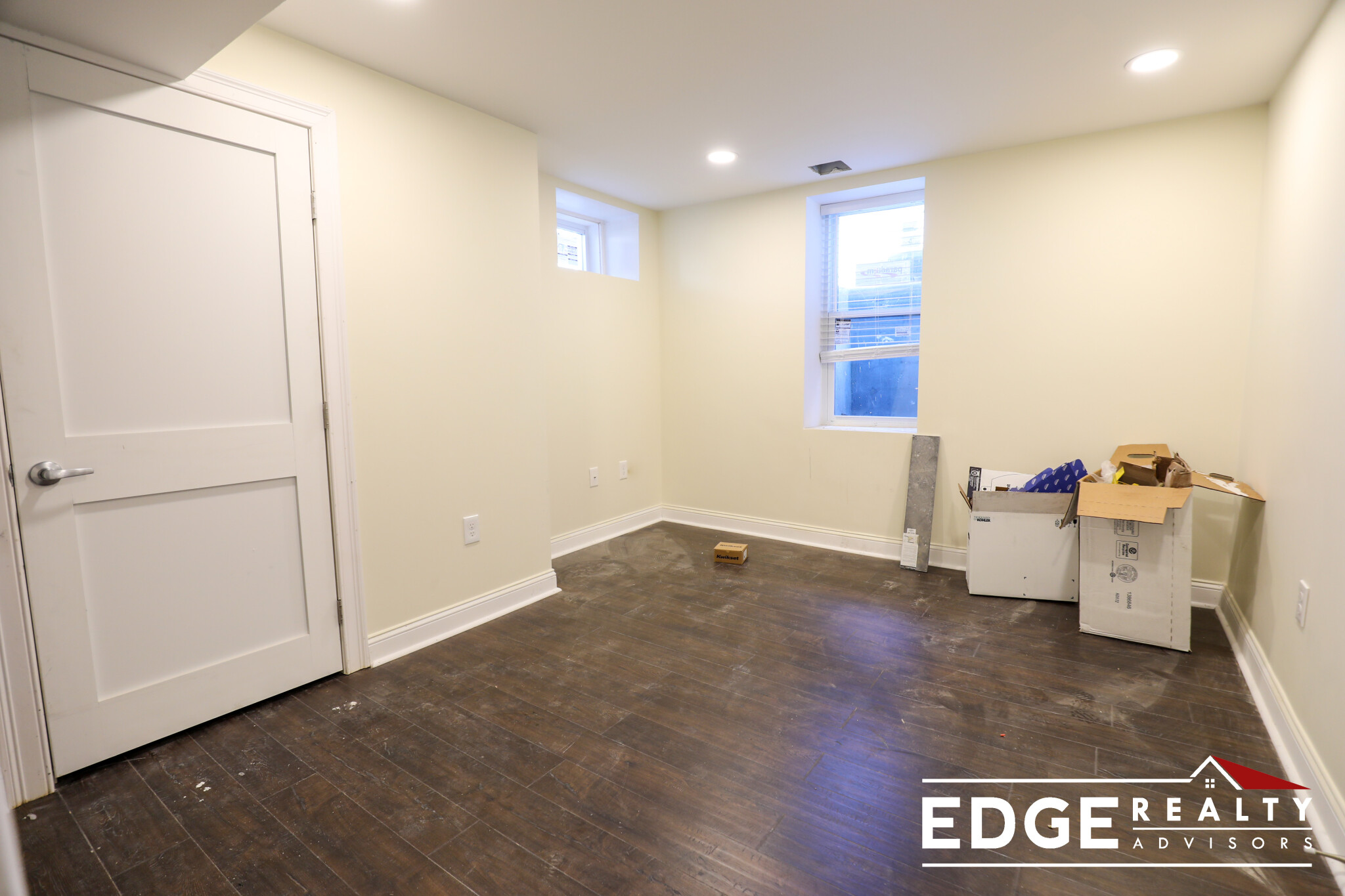 4 bed, 4+ bath apartment for rent at 32 Albion St Unit 1, Medford — photo 9 of 11