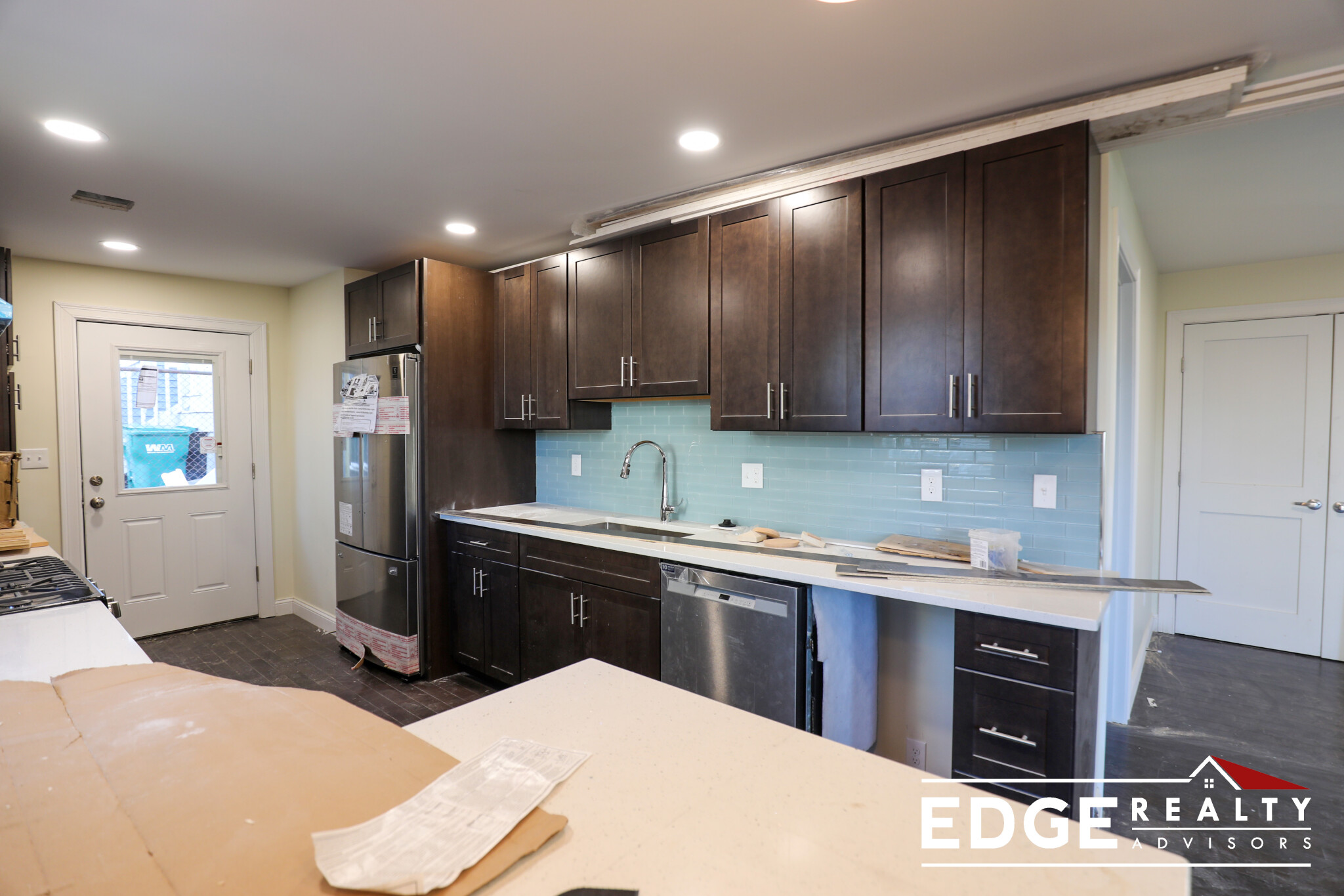 4 bed, 4+ bath apartment for rent at 32 Albion St Unit 1, Medford — photo 3 of 11