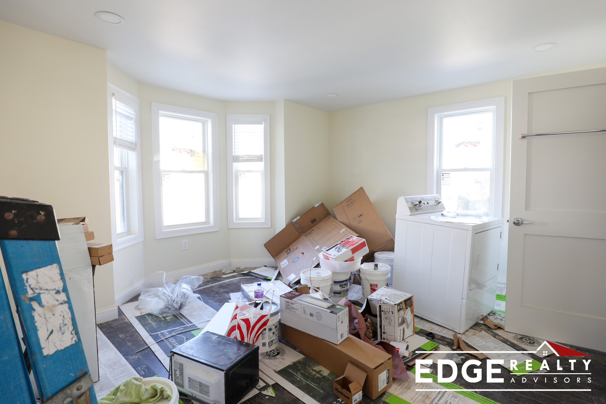 4 bed, 4+ bath apartment for rent at 32 Albion St Unit 1, Medford — photo 8 of 11