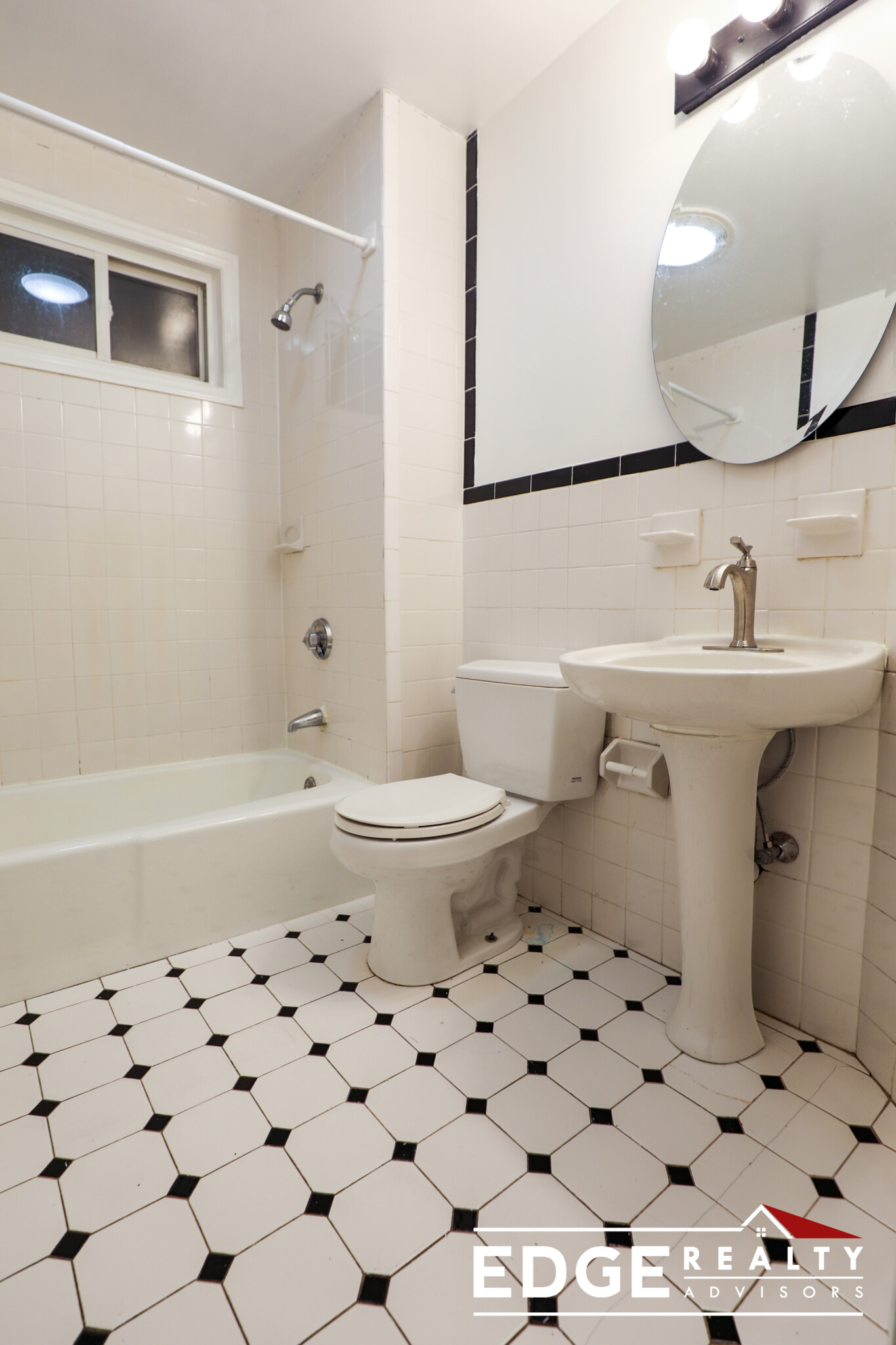 4 bed, 2 bath apartment for rent at 3 Appian Way, Allston — photo 7 of 10