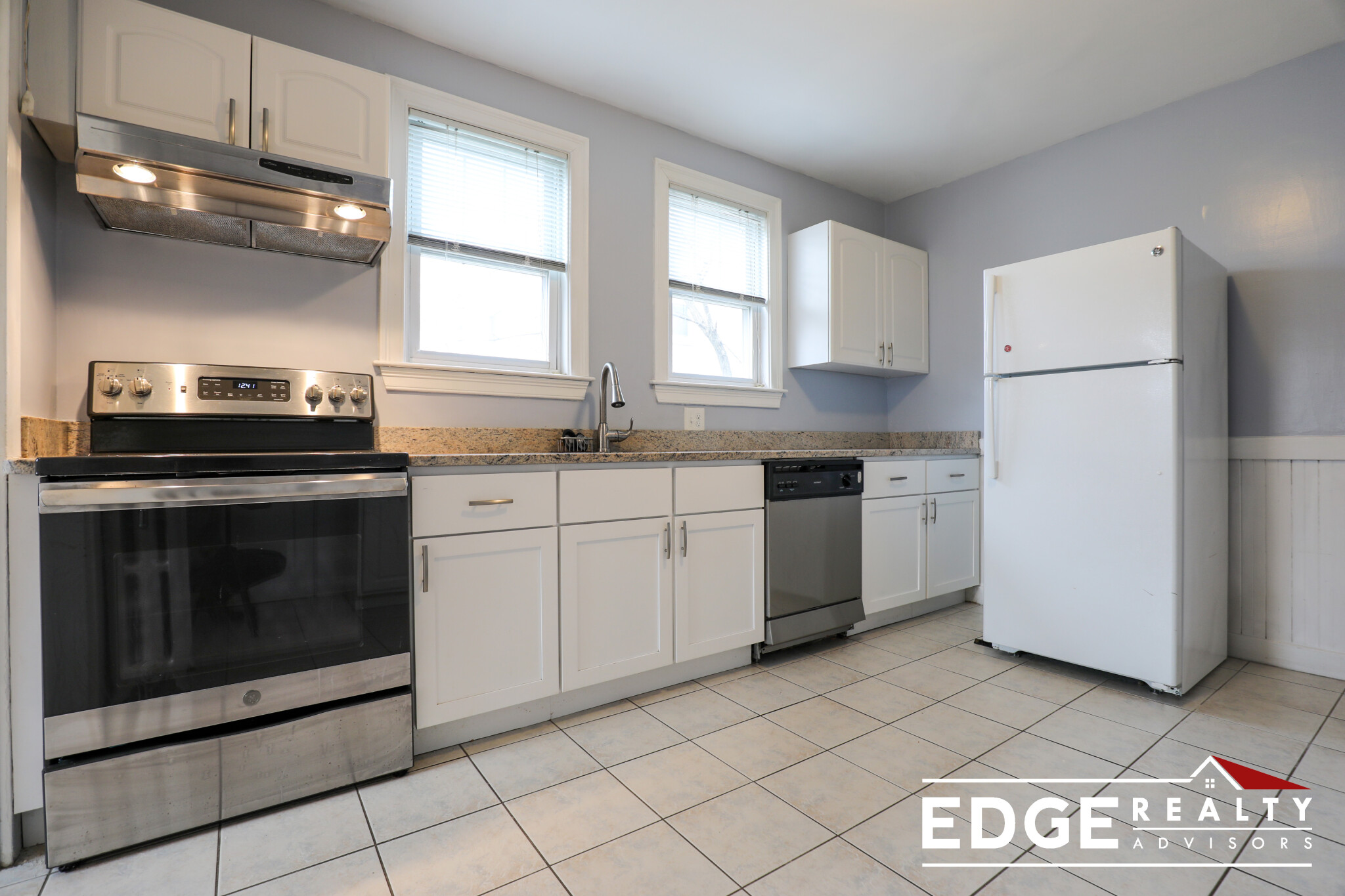 2 bed, 1 bath apartment for rent at 31 Benjamin Rd, Belmont — photo 1 of 15