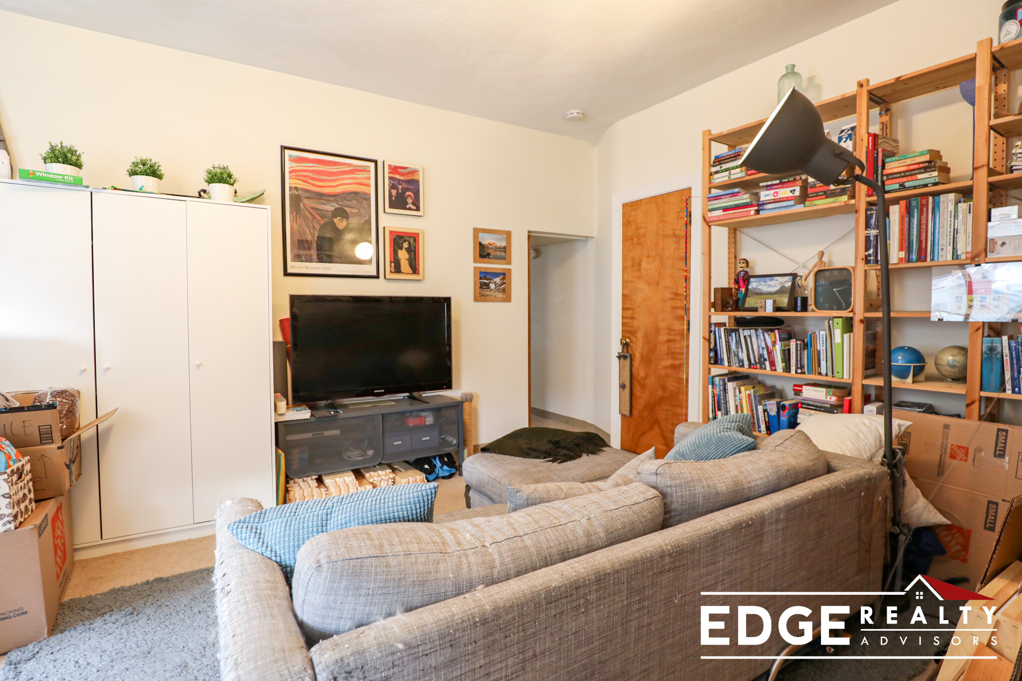 20 Winthrop St, Banks Square