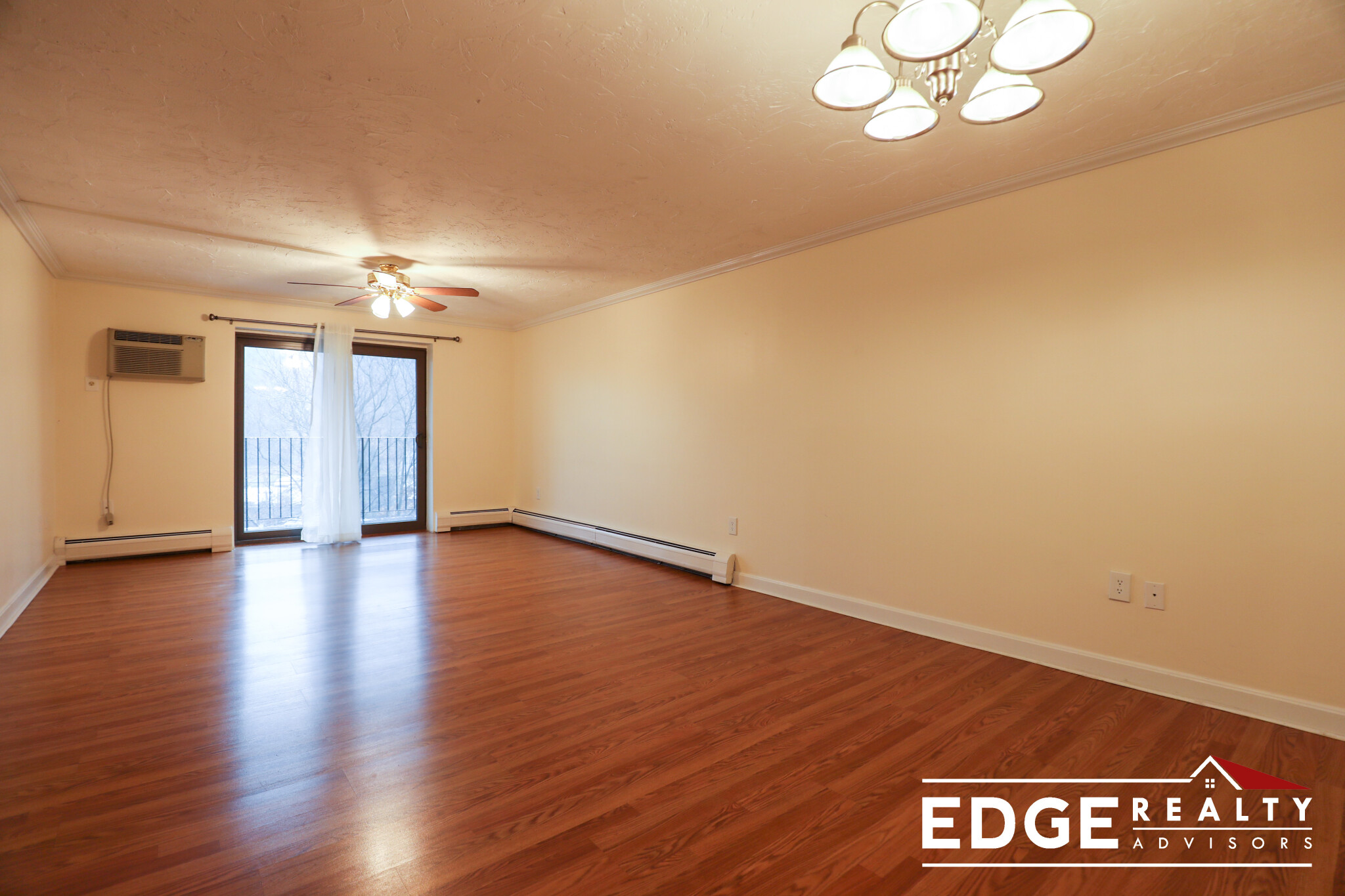 2 bed, 2 bath apartment for rent at 14 Winter St Unit 35C, Waltham — photo 3 of 10