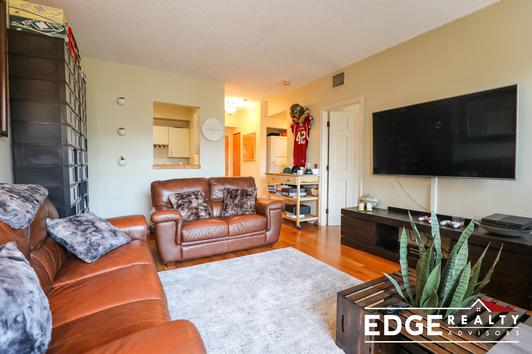 1 bed, 1 bath apartment for rent at 170 Main St Unit 401, Watertown — photo 2 of 9