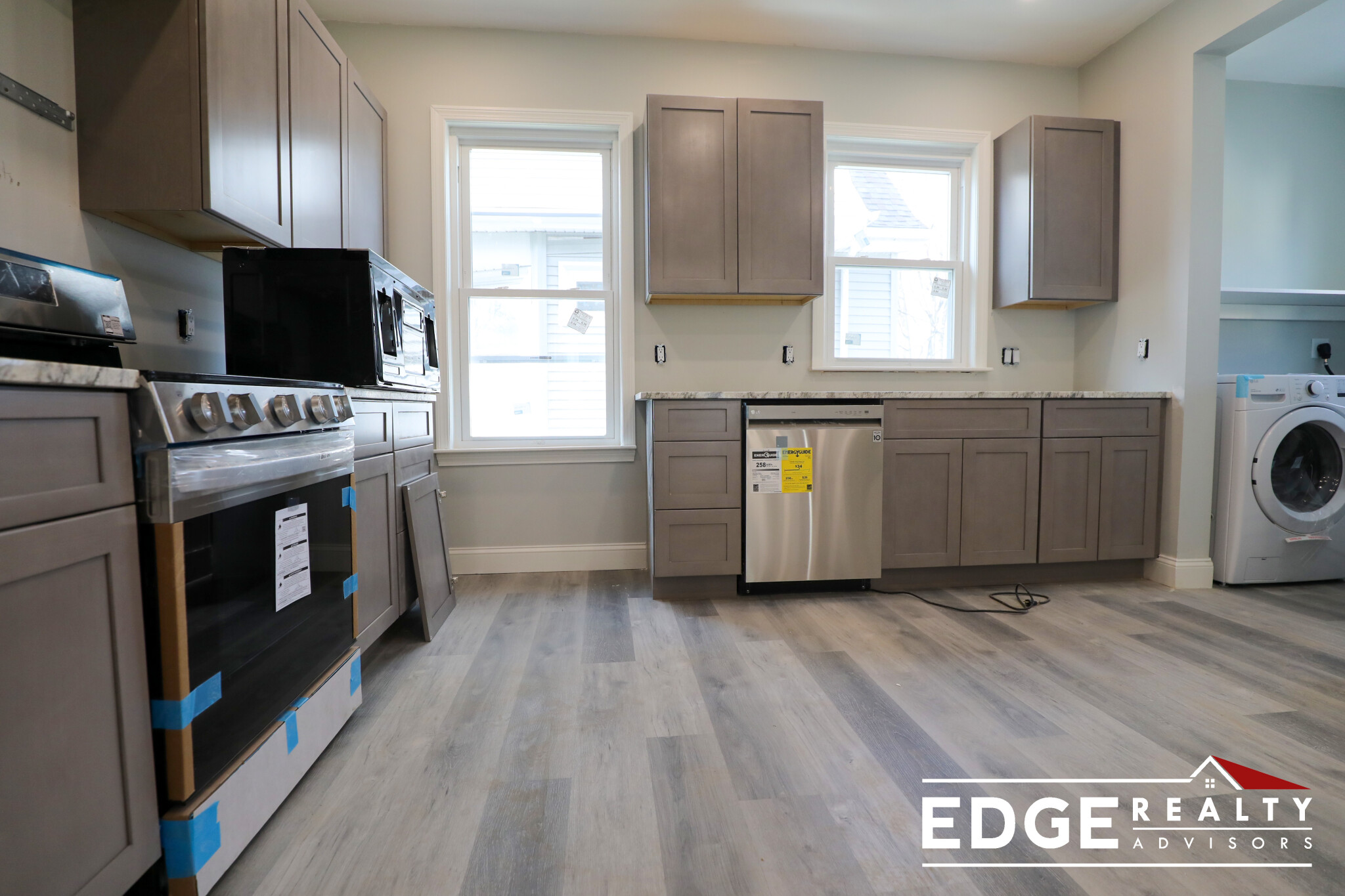 4 bed, 2 bath apartment for rent at 44 Cushman Rd, Brighton — photo 3 of 9