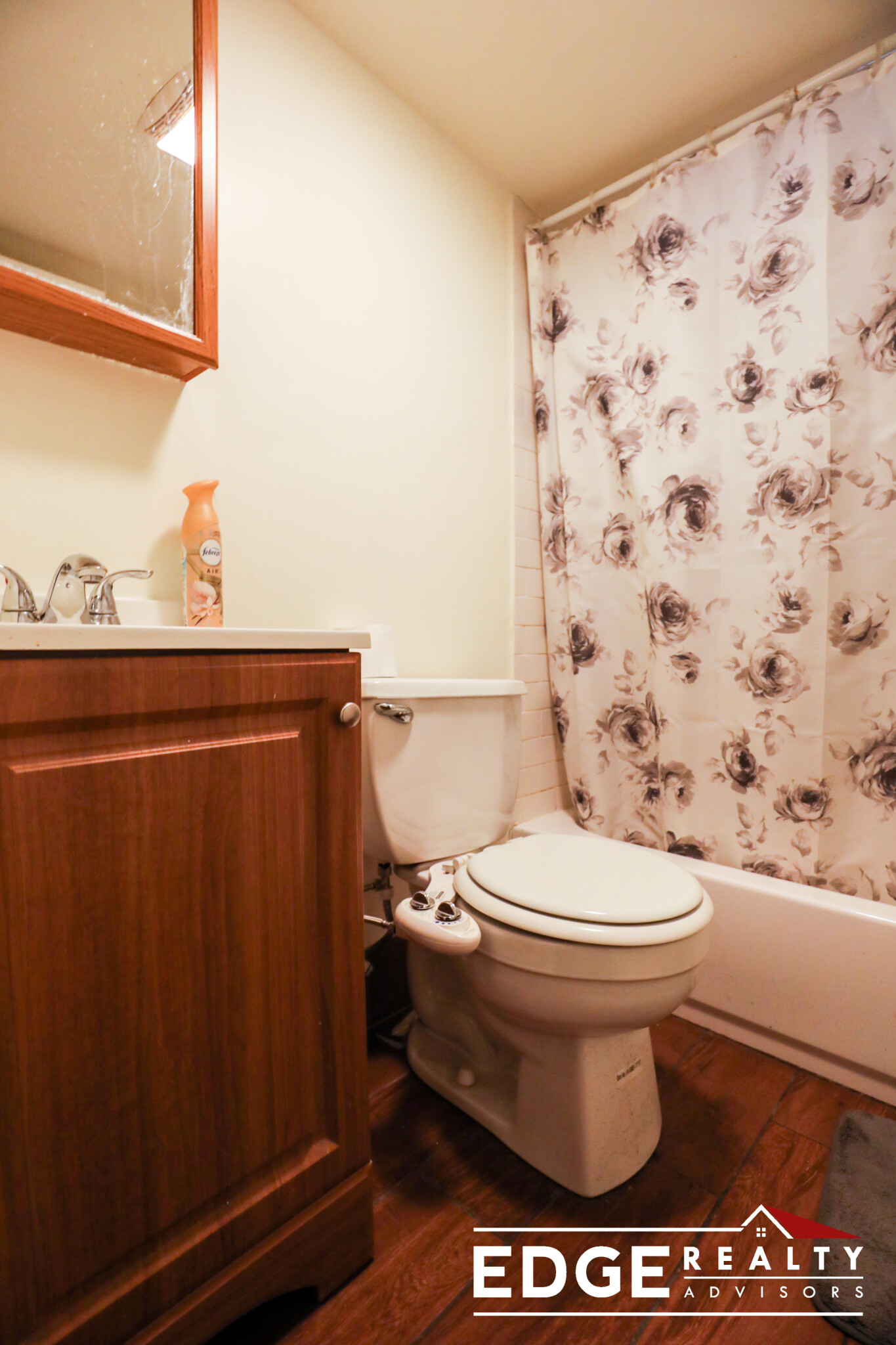 5 bed, 2.5 bath apartment for rent at 57 Wallingford Rd, Brighton — photo 13 of 14