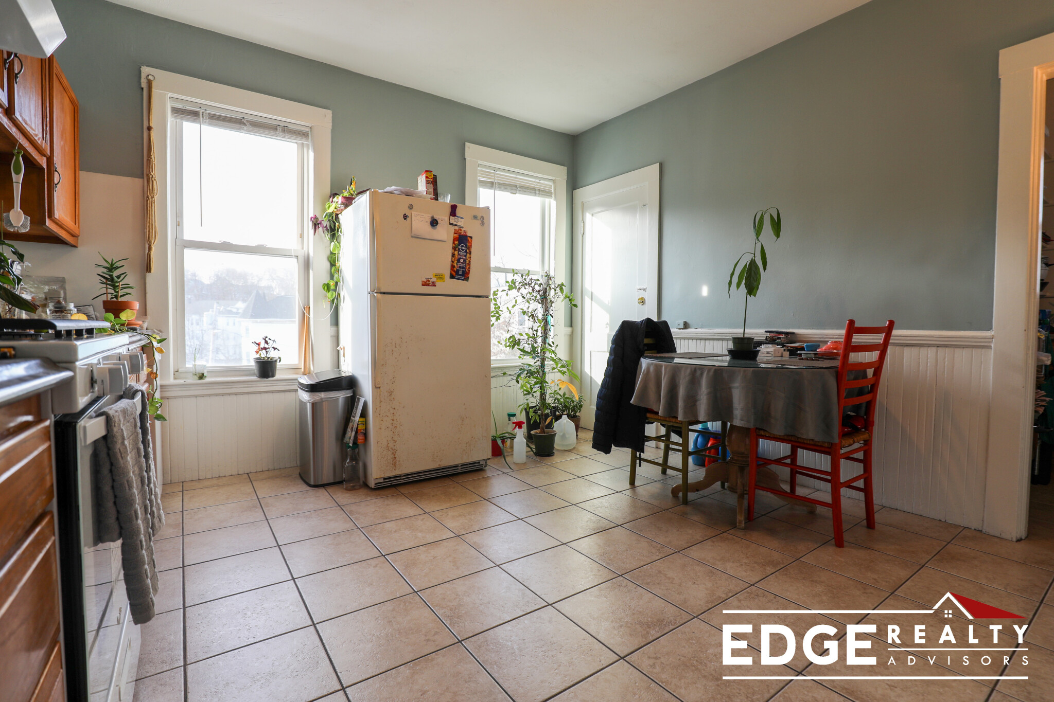 2 bed, 1 bath apartment for rent at 523 Washington St Unit 3, Brighton — photo 2 of 10