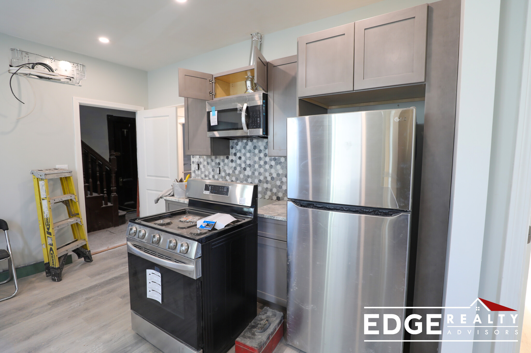 2 bed, 1 bath apartment for rent at 42 Cushman Rd, Brighton — photo 2 of 6