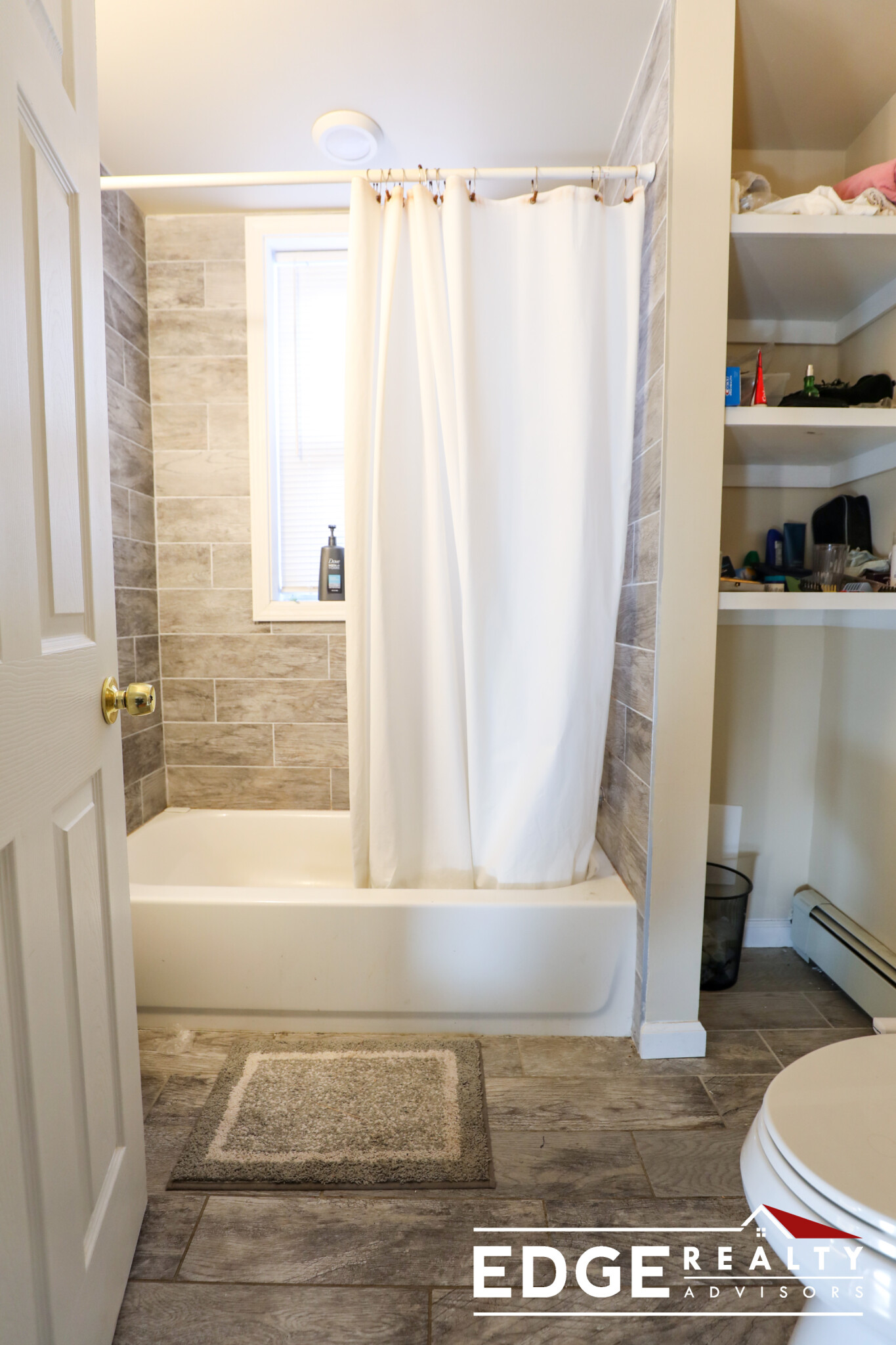 4 bed, 2 bath apartment for rent at 1278 Commonwealth Ave Unit 6, Allston — photo 9 of 10