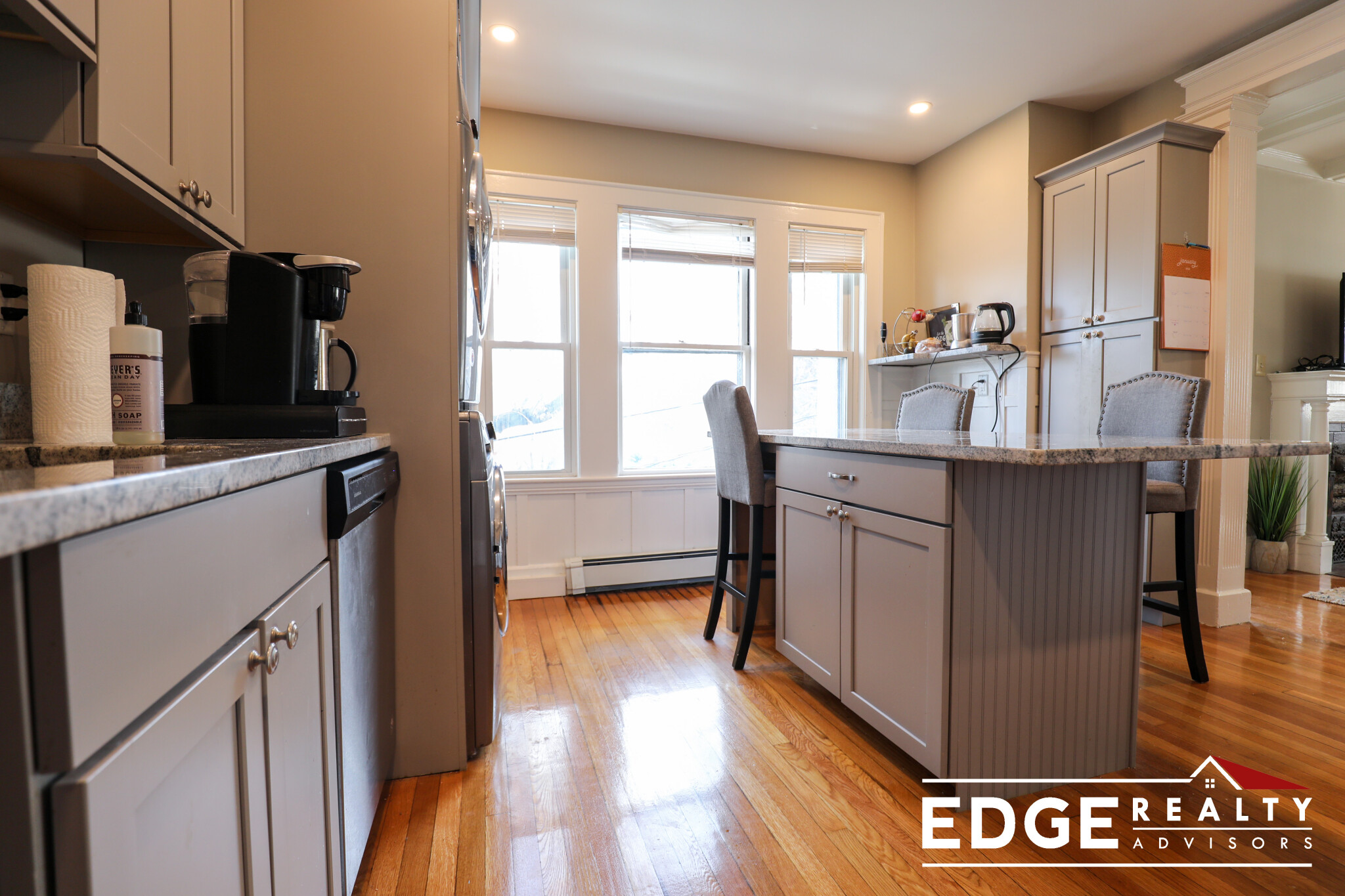 3 bed, 2 bath apartment for rent at 3 Boulevard Ter Unit 2, Brighton — photo 4 of 13