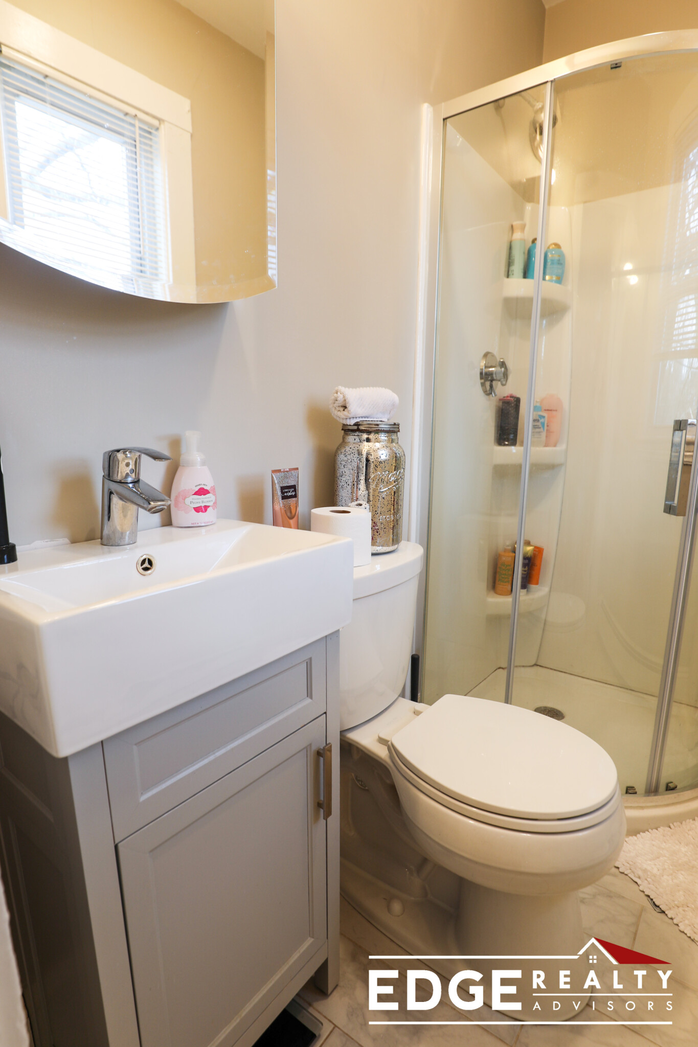 3 bed, 2 bath apartment for rent at 3 Boulevard Ter Unit 2, Brighton — photo 10 of 13
