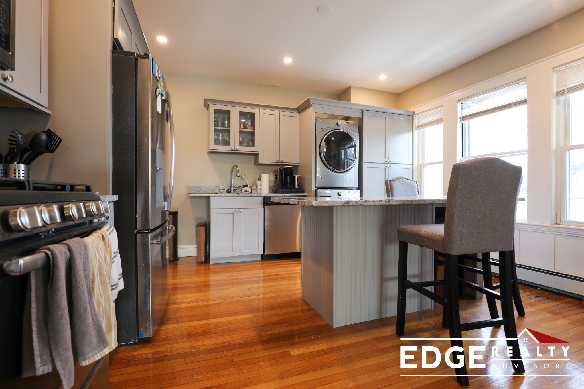 3 bed, 2 bath apartment for rent at 3 Boulevard Ter Unit 2, Brighton — photo 3 of 13