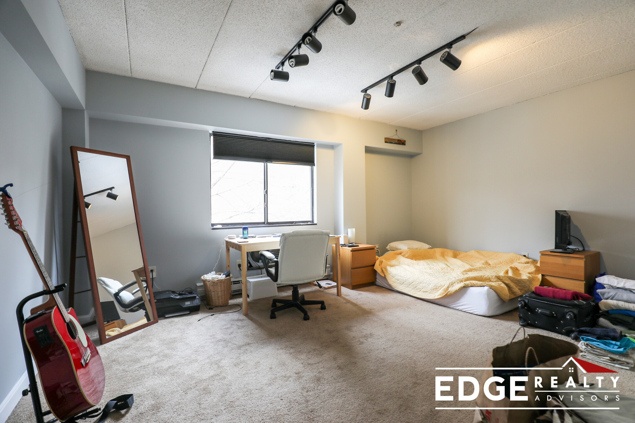 1 bed, 1.5 bath apartment for rent at 135 Pleasant St Unit 405, Brookline — photo 4 of 8
