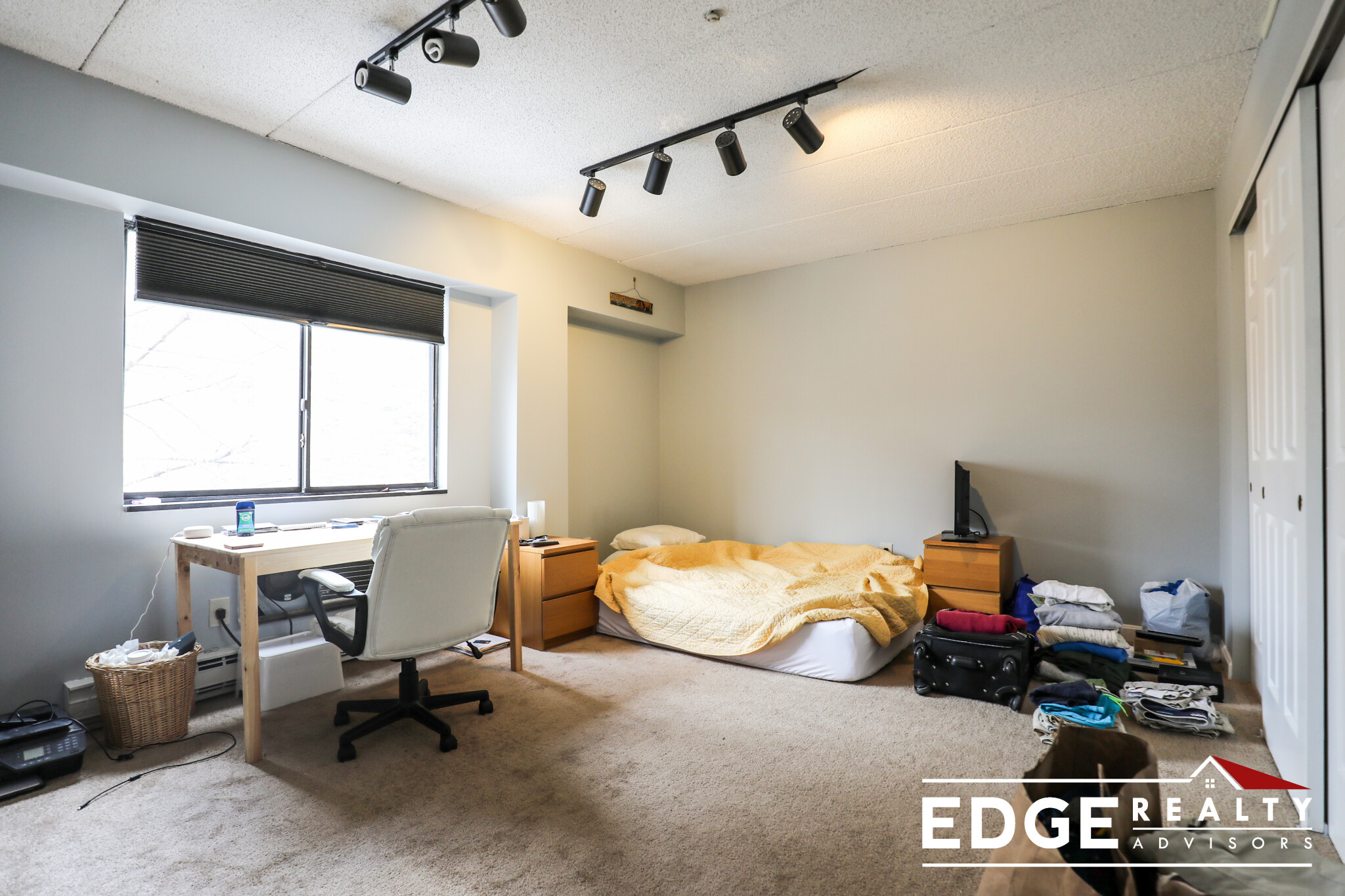 1 bed, 1.5 bath apartment for rent at 135 Pleasant St Unit 405, Brookline — photo 8 of 8