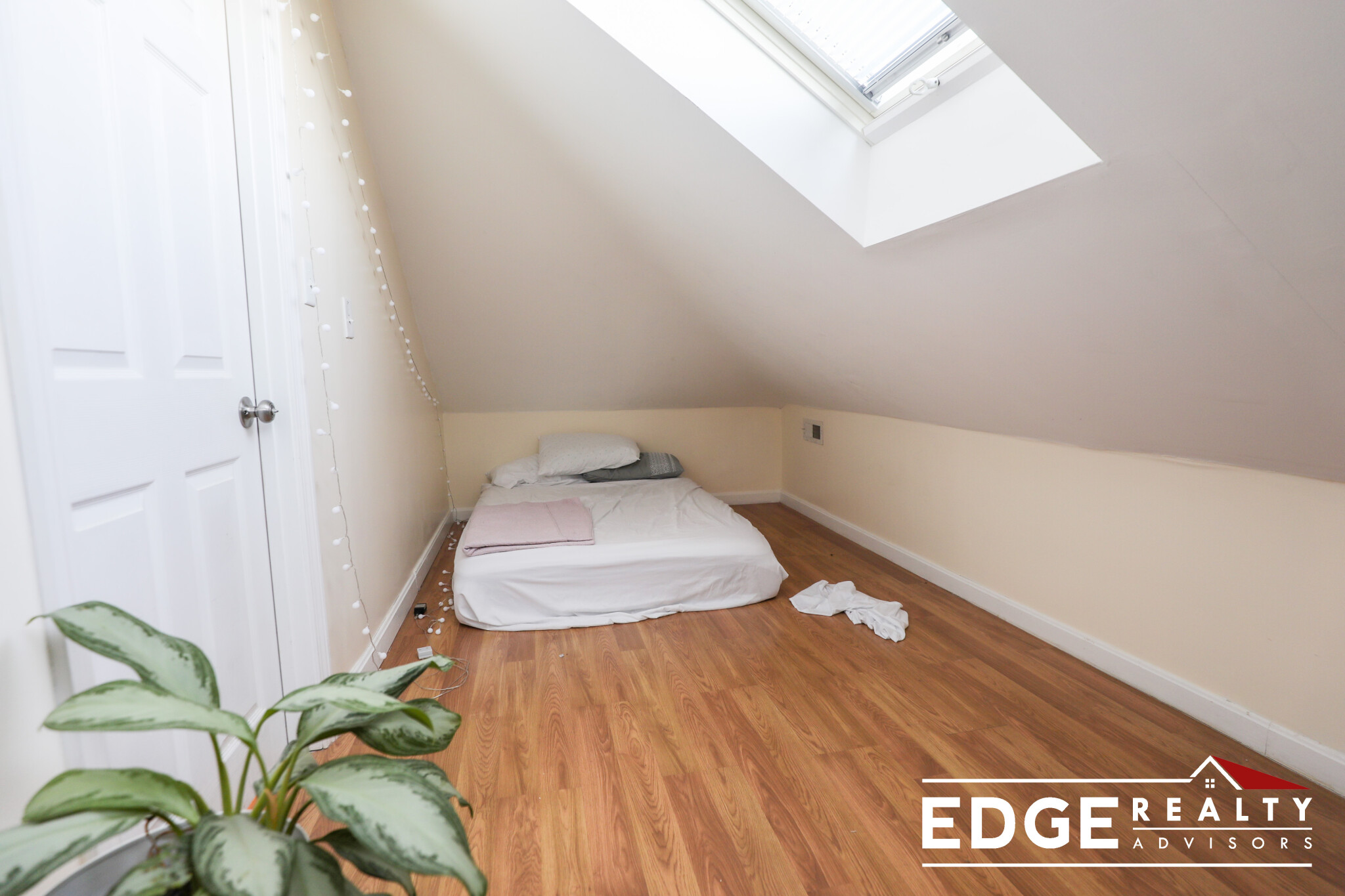 7 bed, 3 bath apartment for rent at 7 Greylock Rd Unit 3, Allston — photo 15 of 15