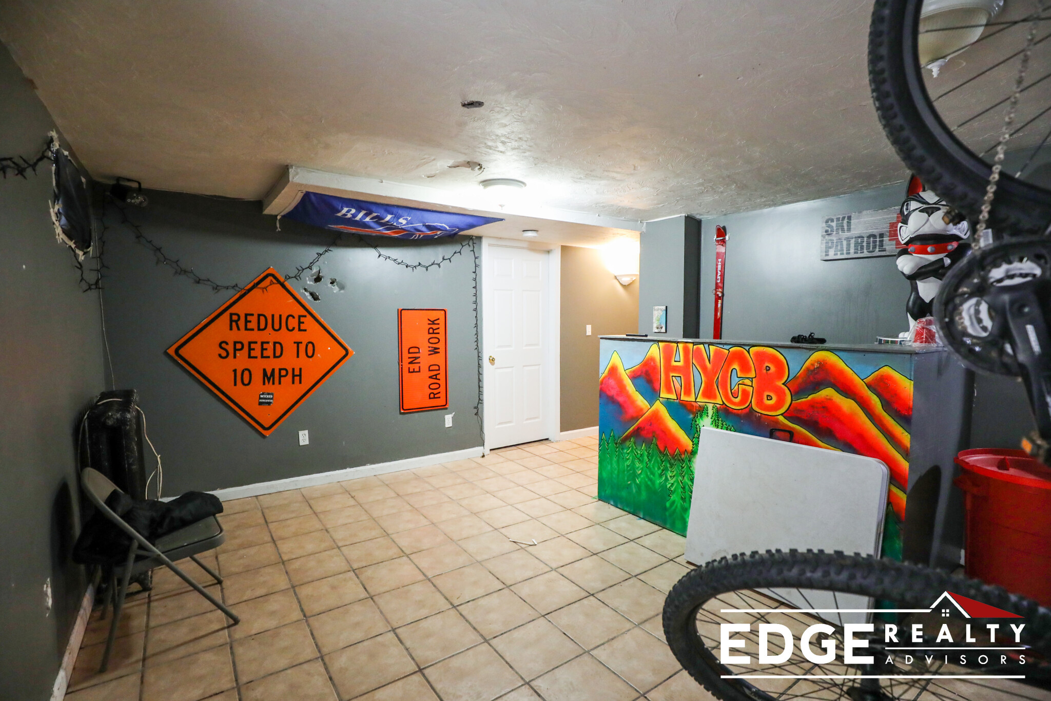 6 bed, 3 bath apartment for rent at 19 Farrington Ave Unit 1, Allston — photo 9 of 12