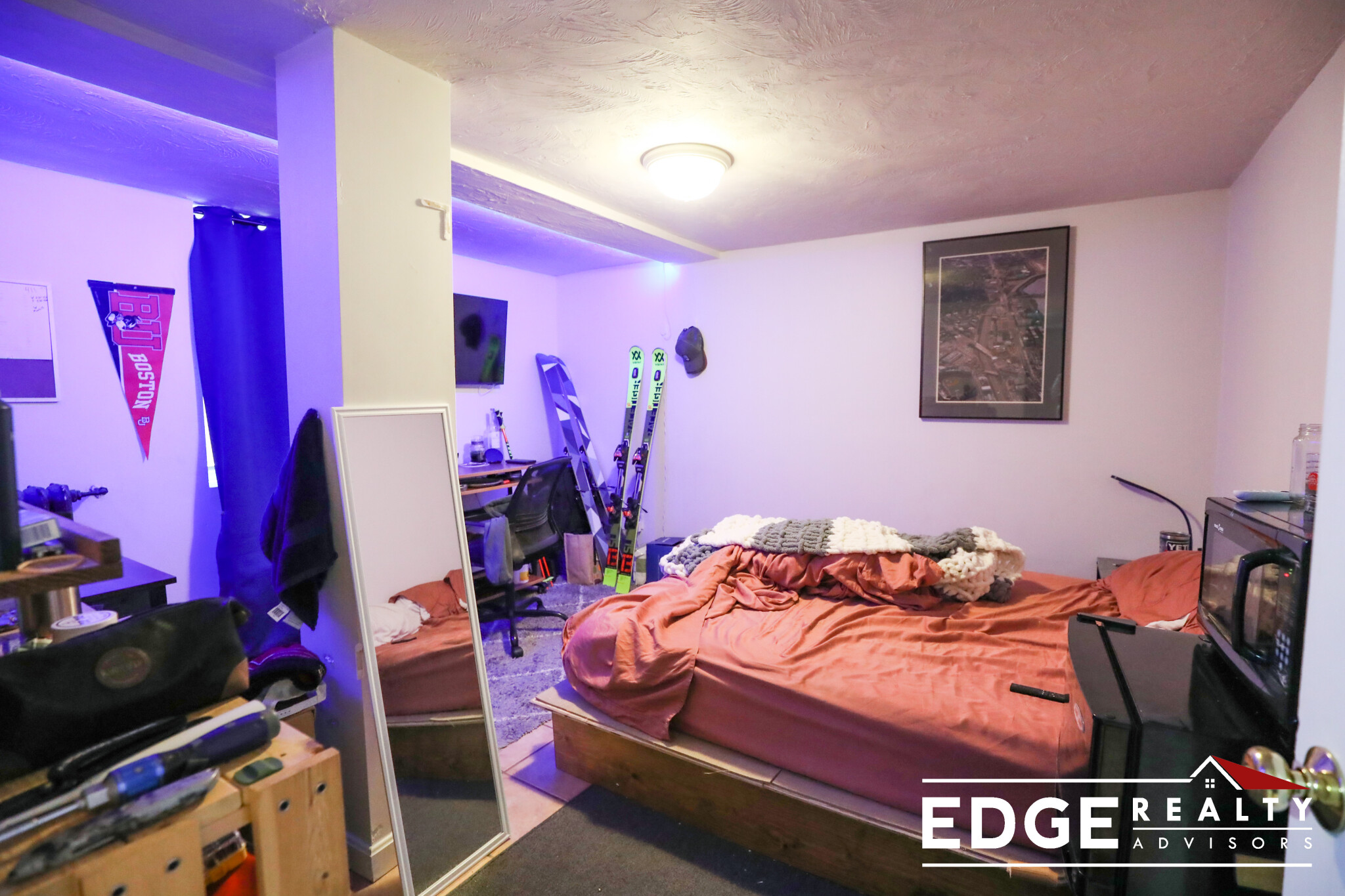 6 bed, 3 bath apartment for rent at 19 Farrington Ave Unit 1, Allston — photo 10 of 12