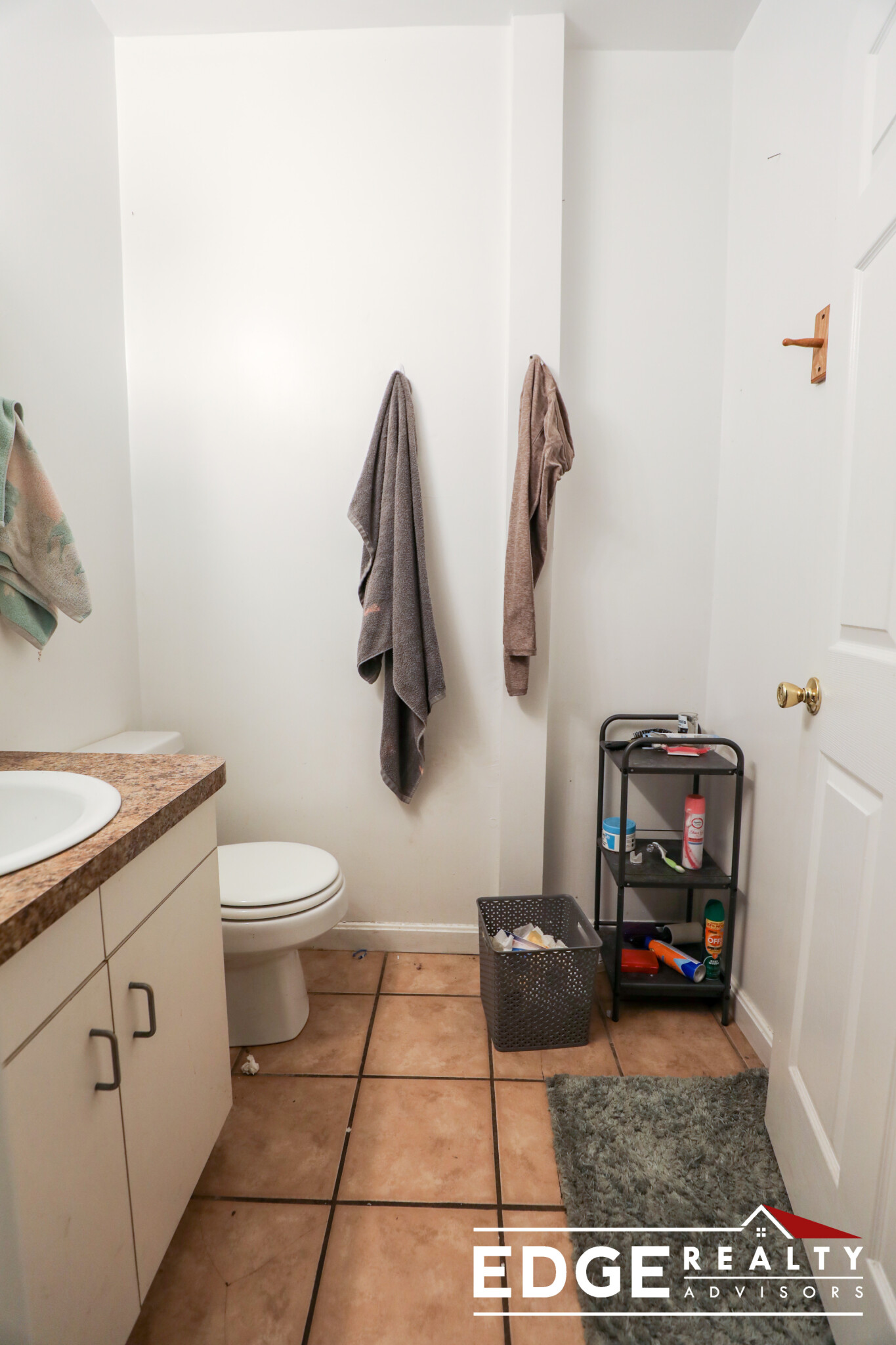 6 bed, 3 bath apartment for rent at 19 Farrington Ave Unit 1, Allston — photo 7 of 12